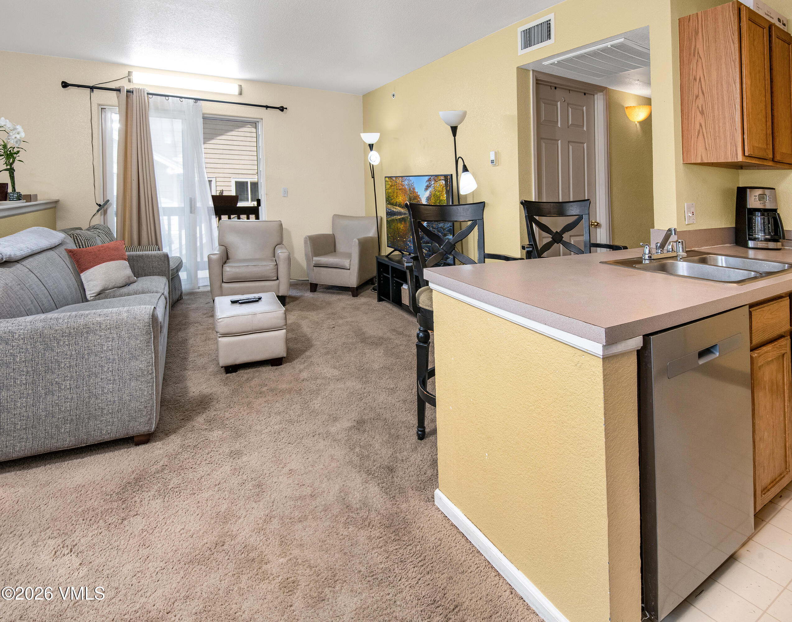 127 Jules D-201 Property Photo 23