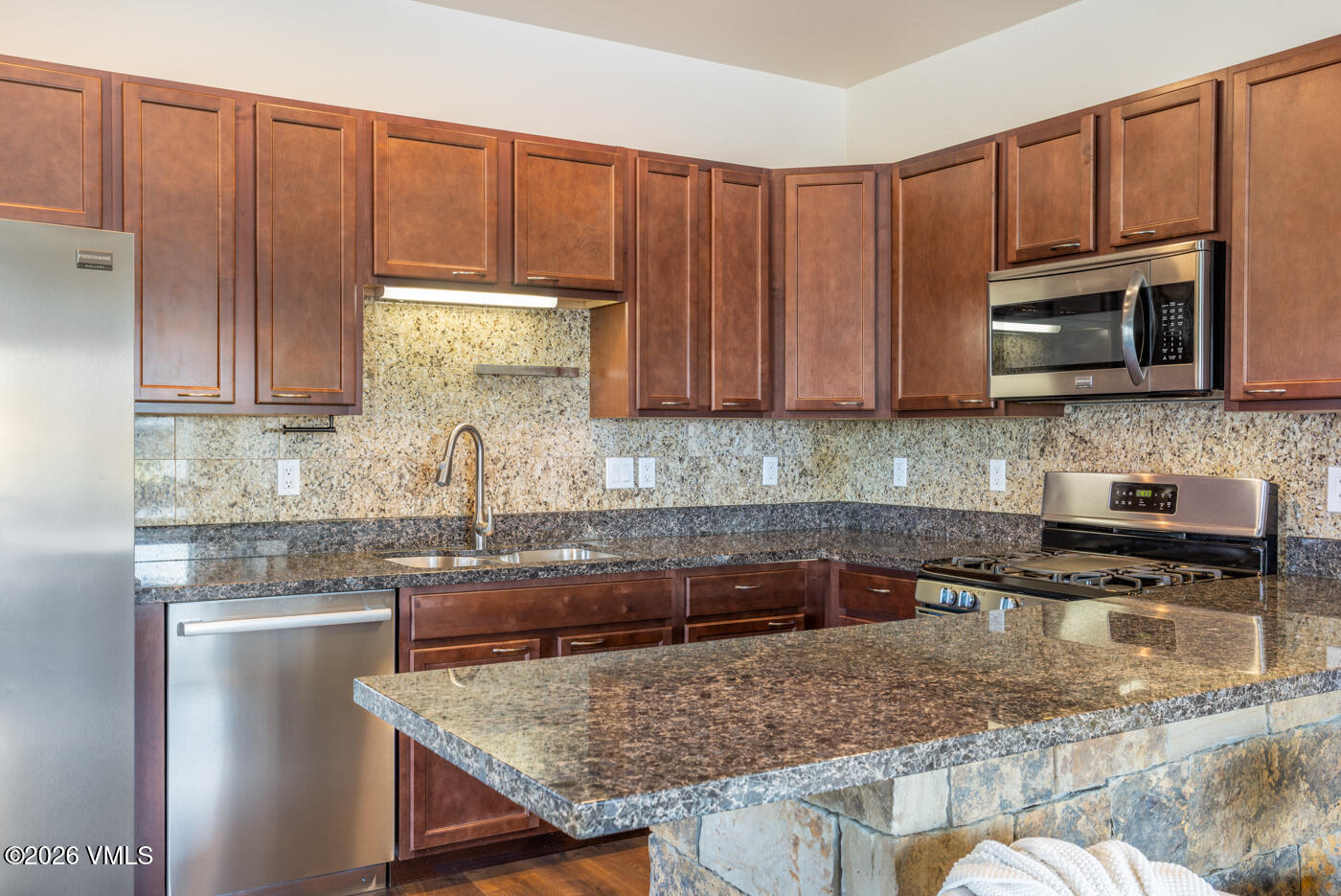 1255 Hawks Nest Lane Property Photo 9