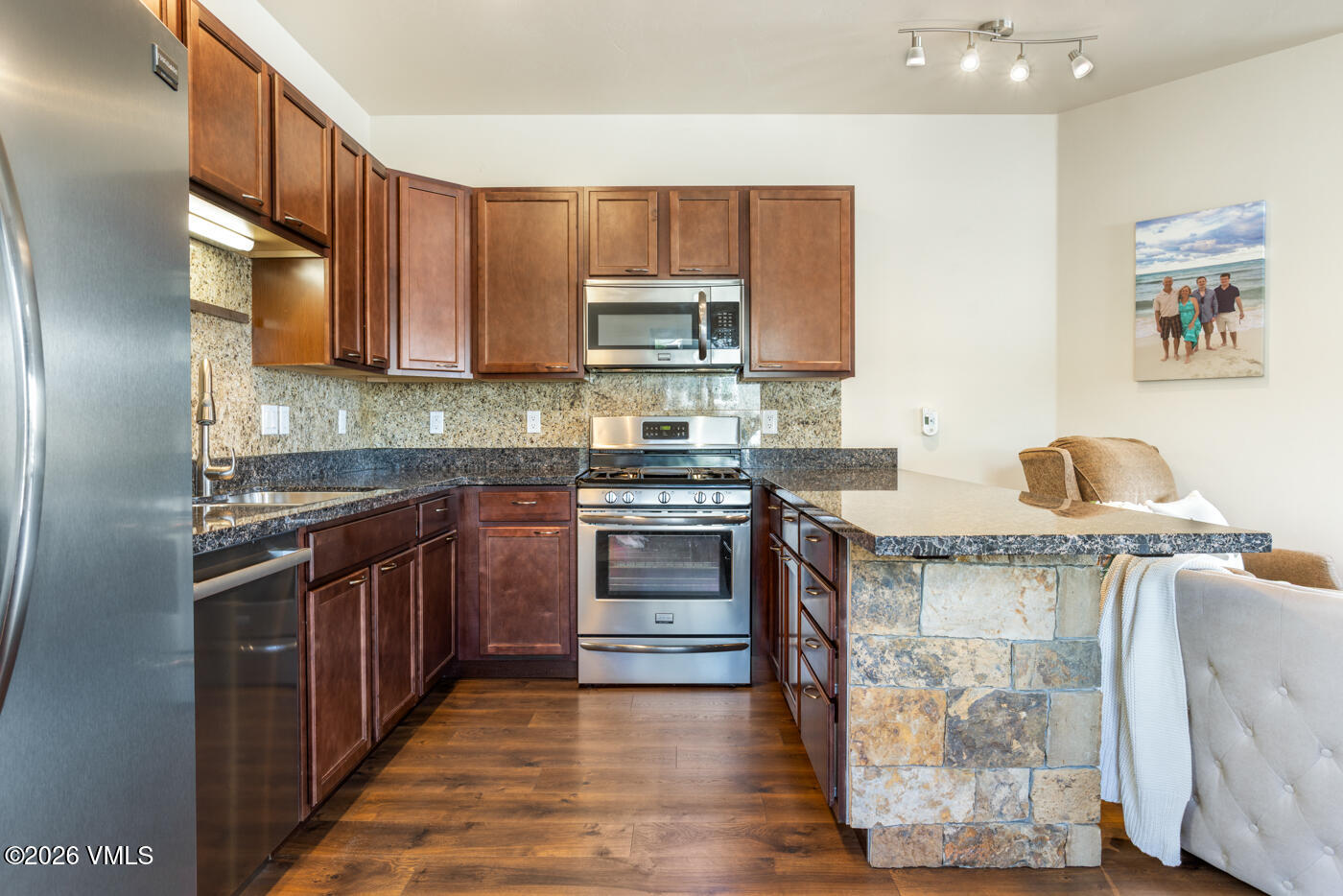 1255 Hawks Nest Lane Property Photo 10