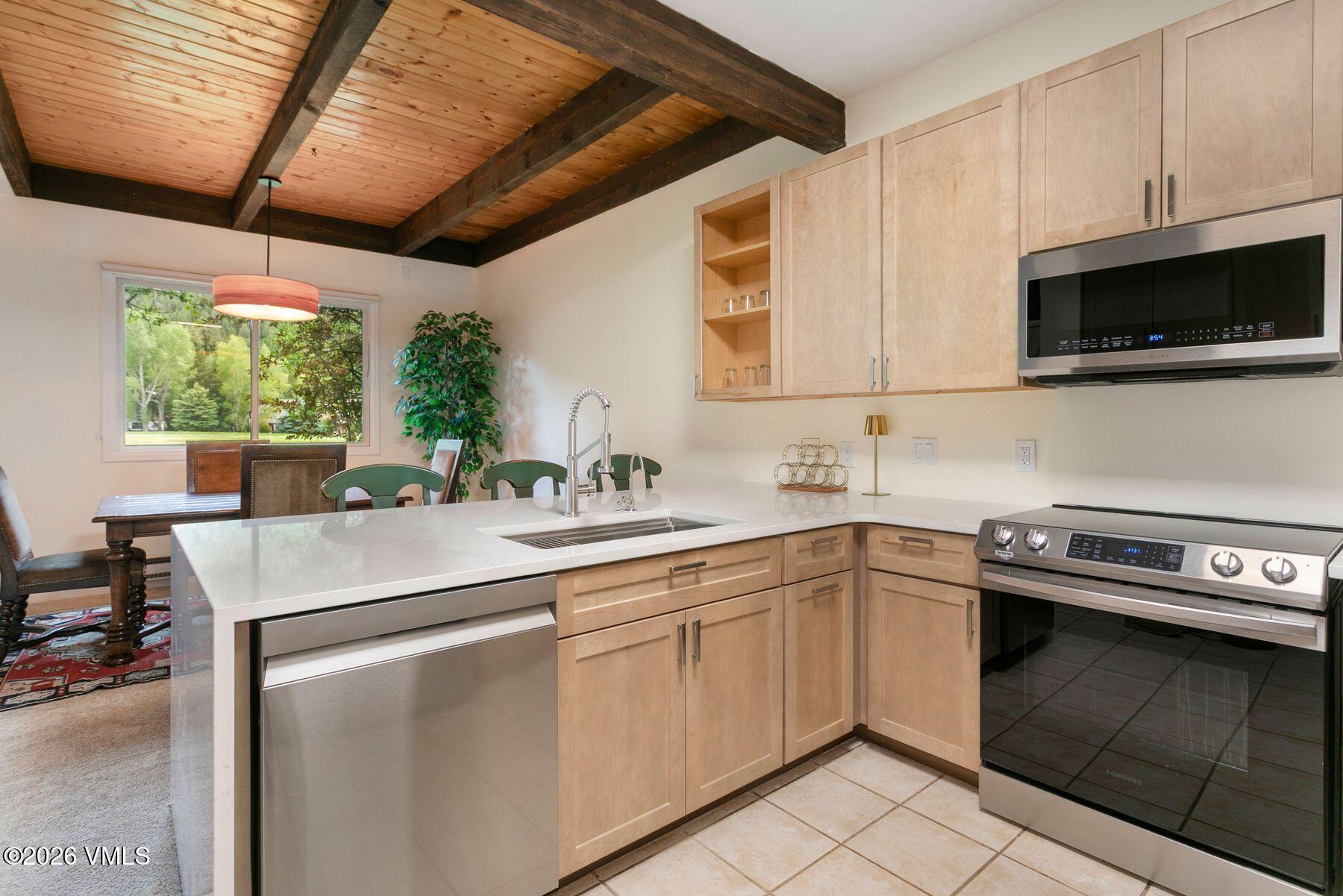 280 Larkspur Lane # A Property Photo 14