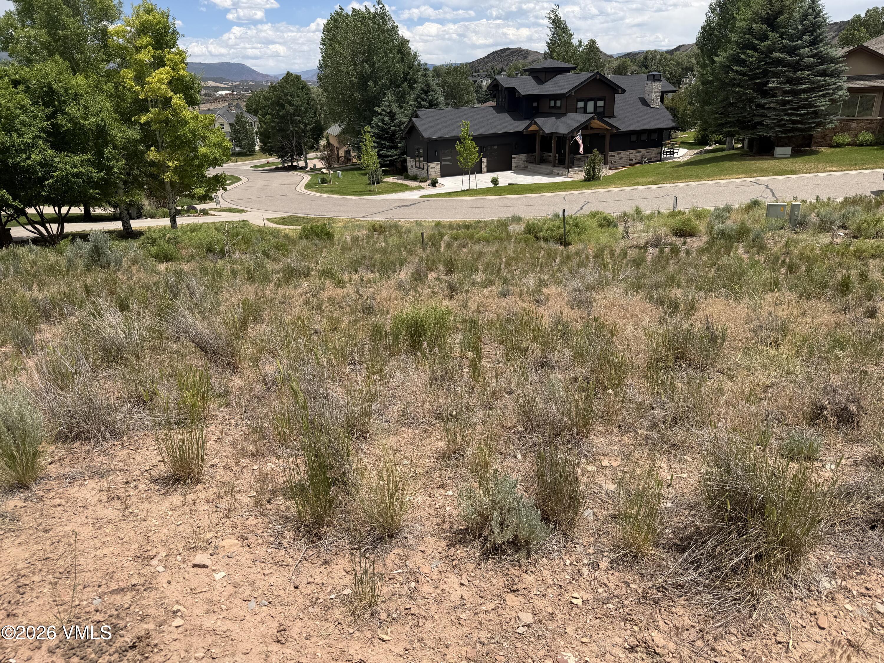 40 Lara Place Property Photo 5