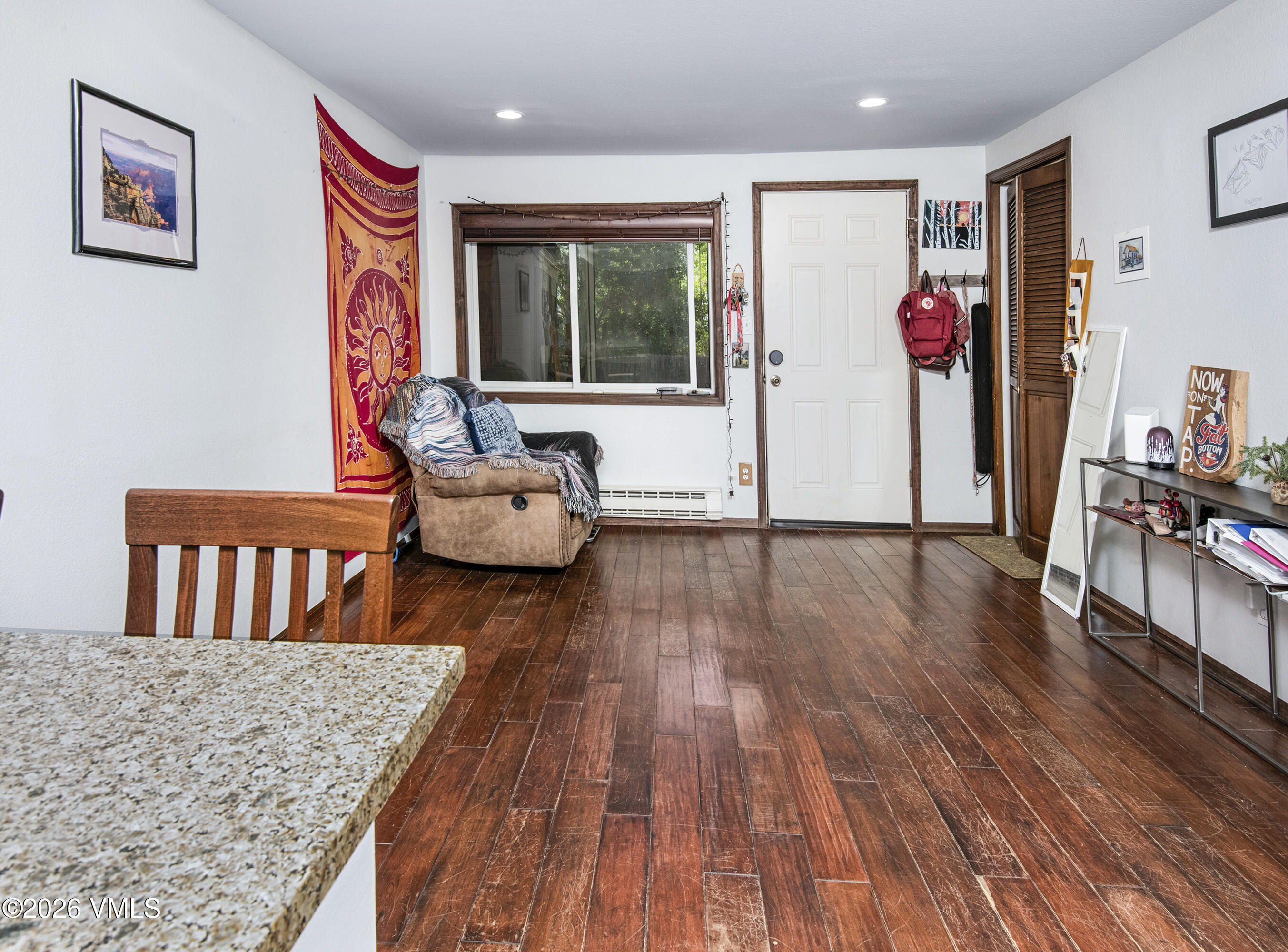 371 Nottingham 4-e Property Photo 4