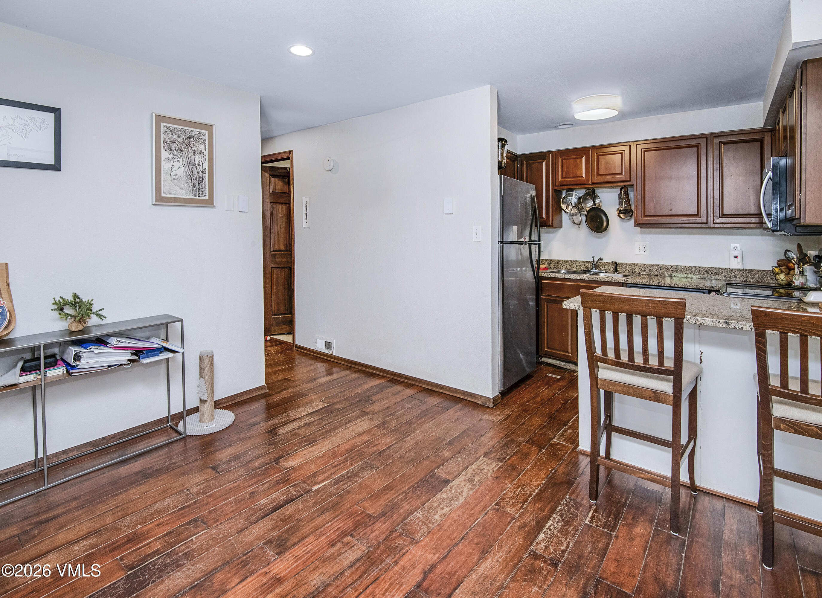 371 Nottingham 4-e Property Photo 5