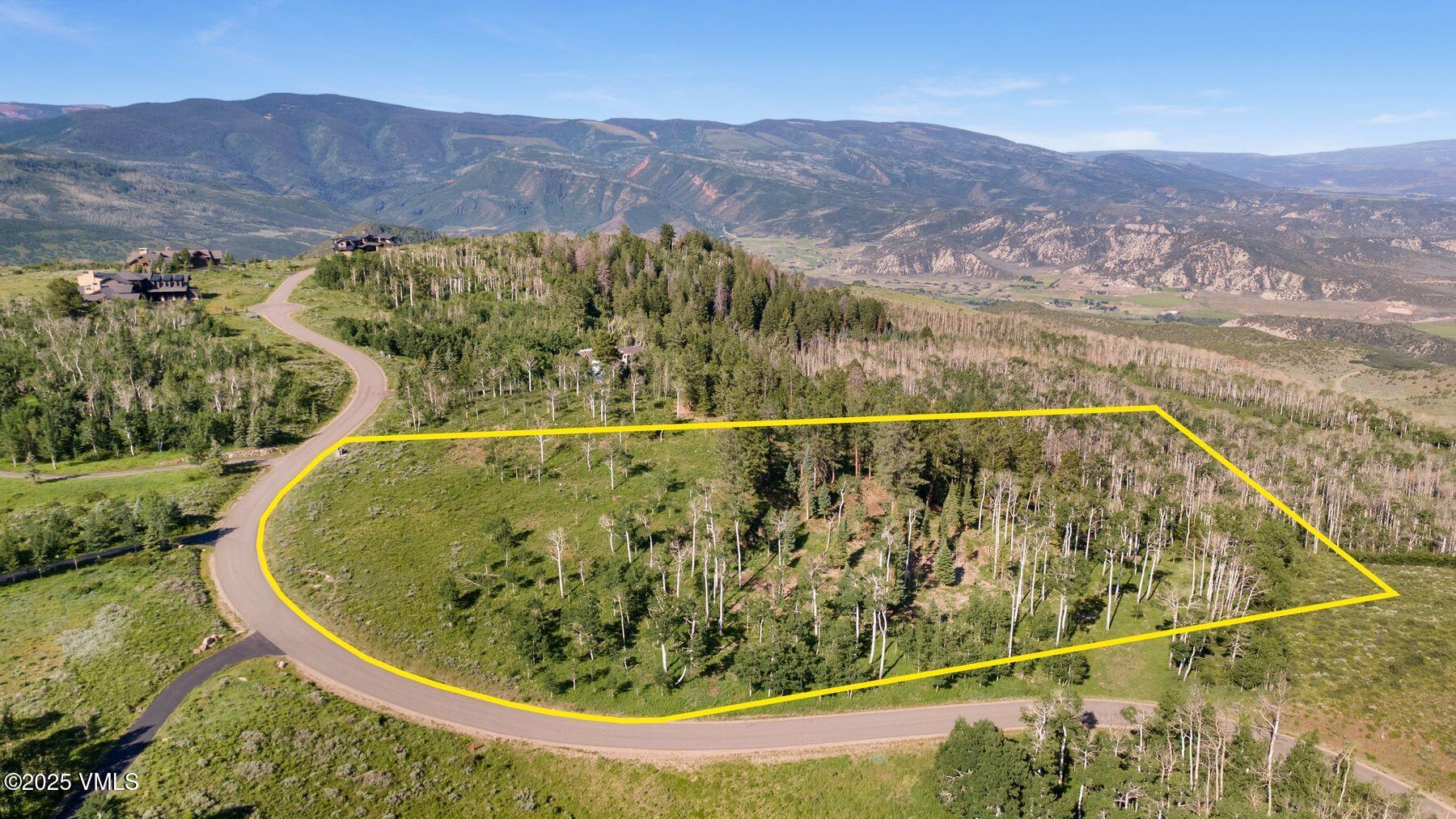 713 Webb Peak Property Photo 3