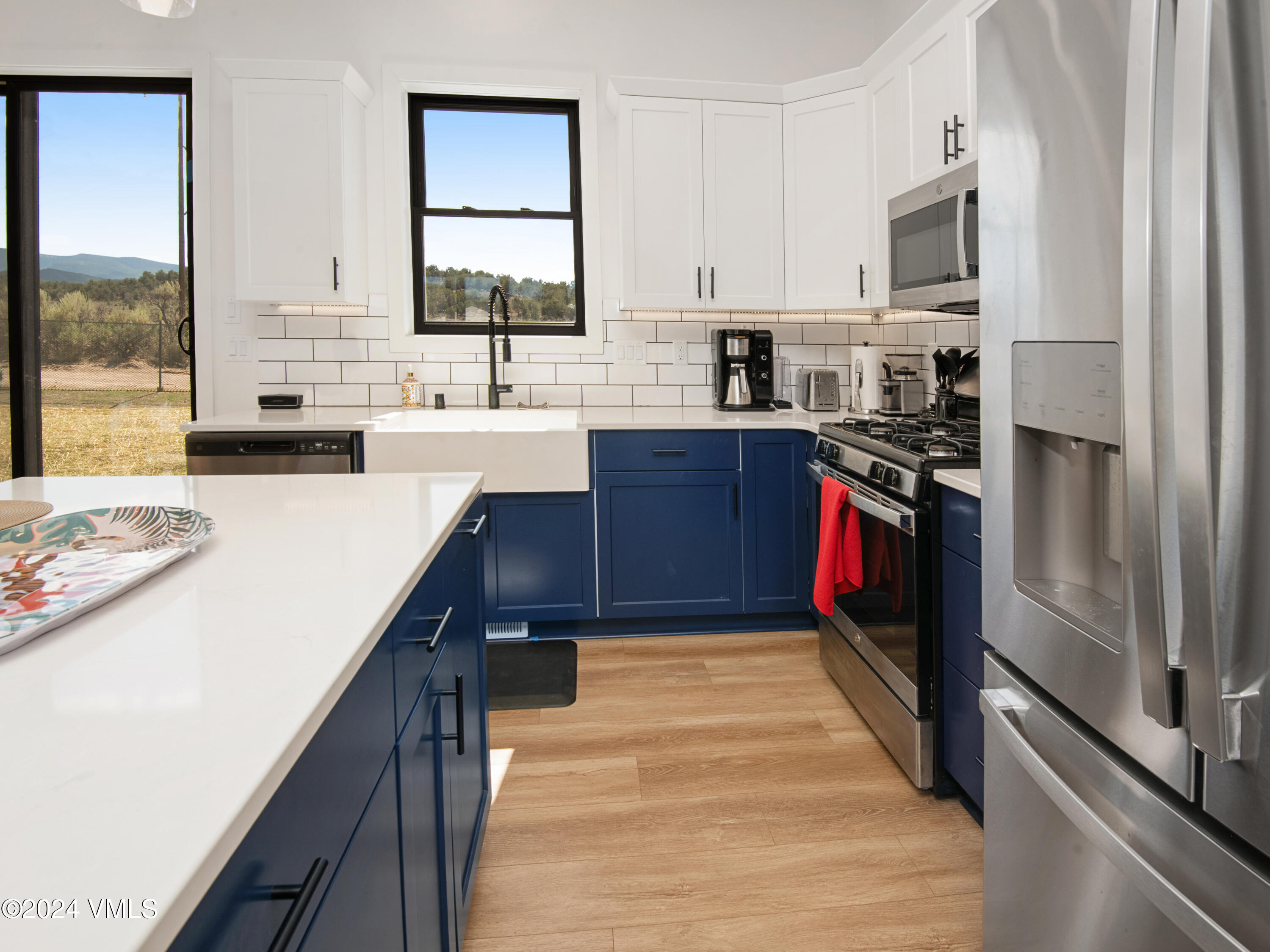 650 Blackhawk Road Property Photo 11