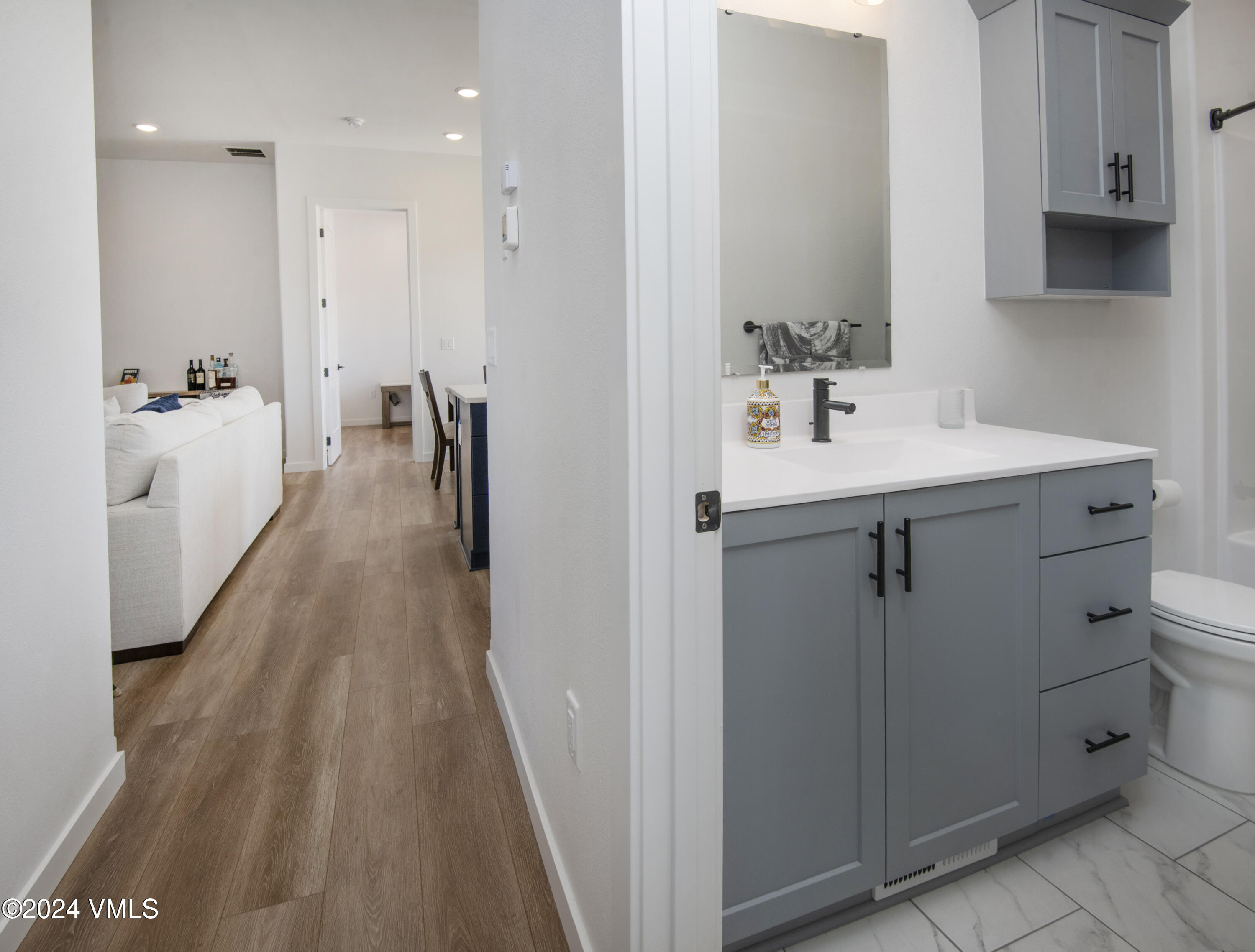 650 Blackhawk Road Property Photo 16