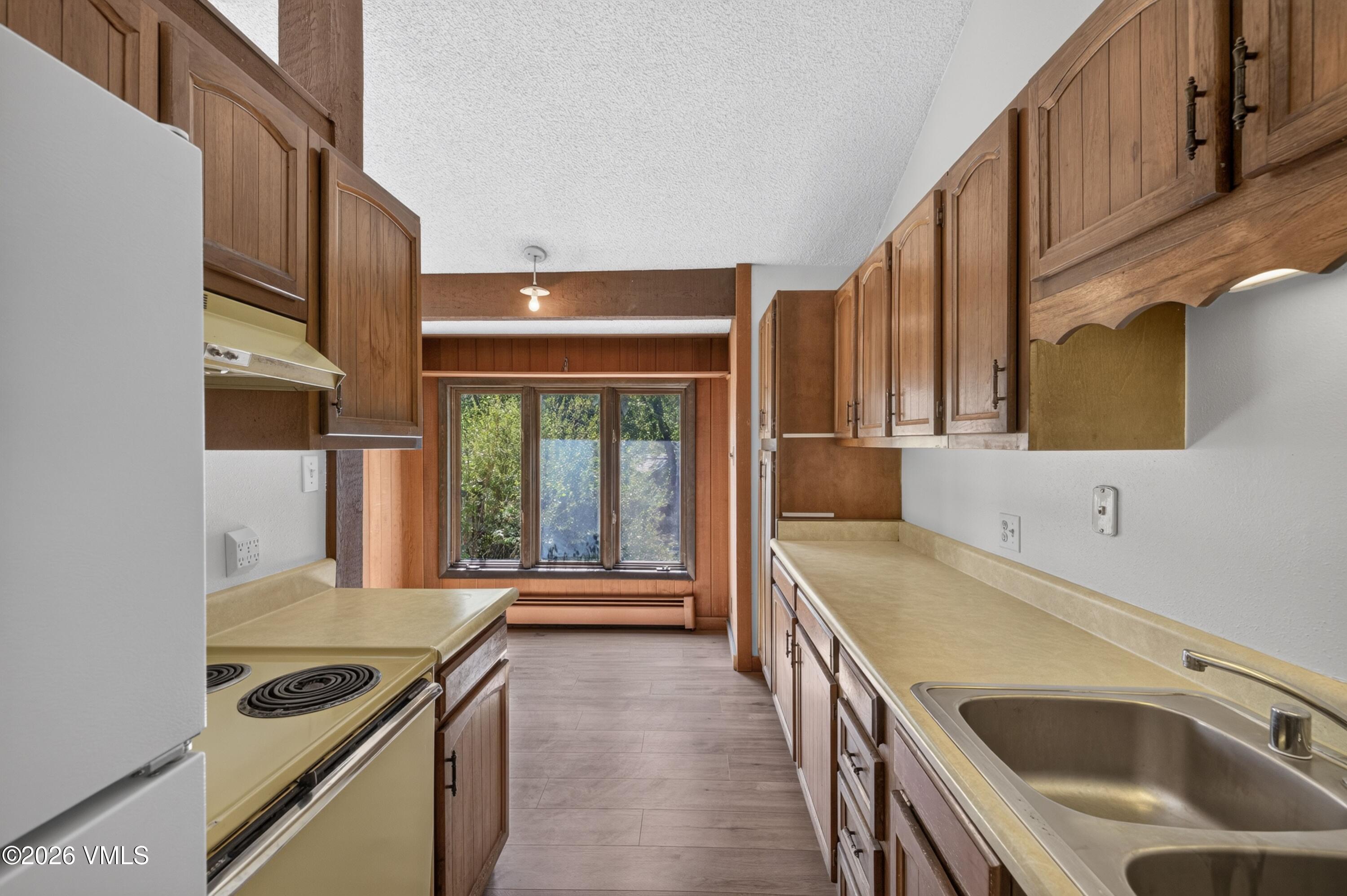 2437 Chamonix Lane Apt A2 Property Photo 10