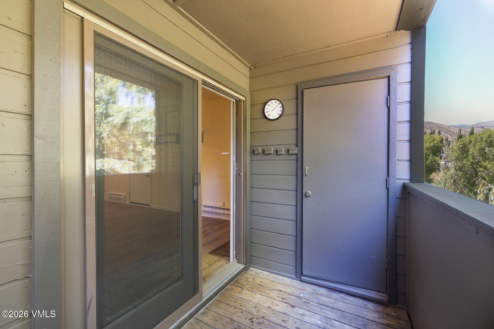 1050 W Beaver Creek #e304 Property Photo 20
