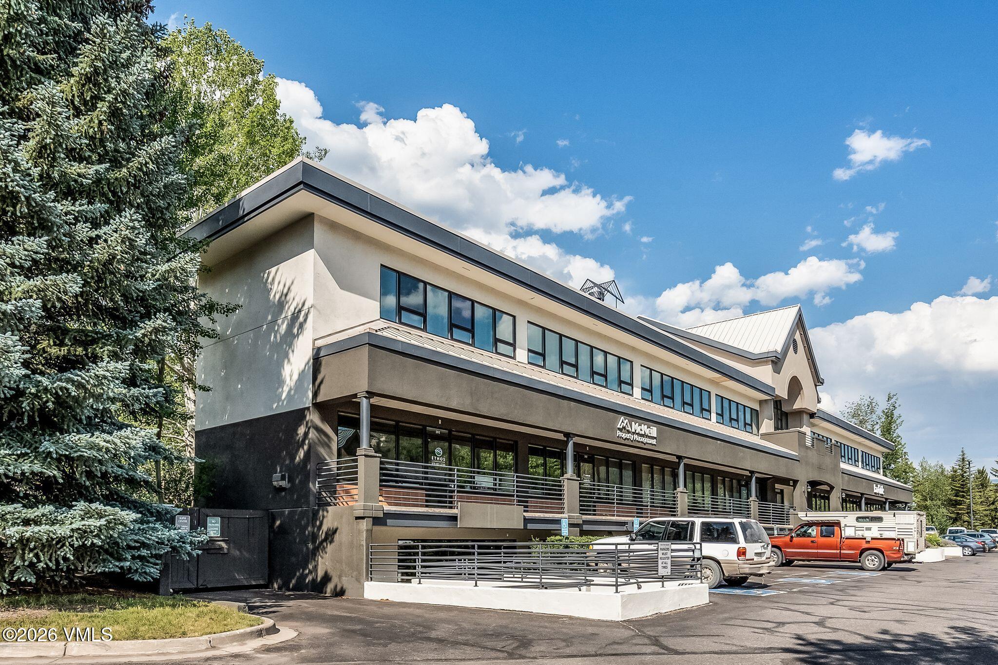 30 Benchmark Road # G5 Property Photo 3