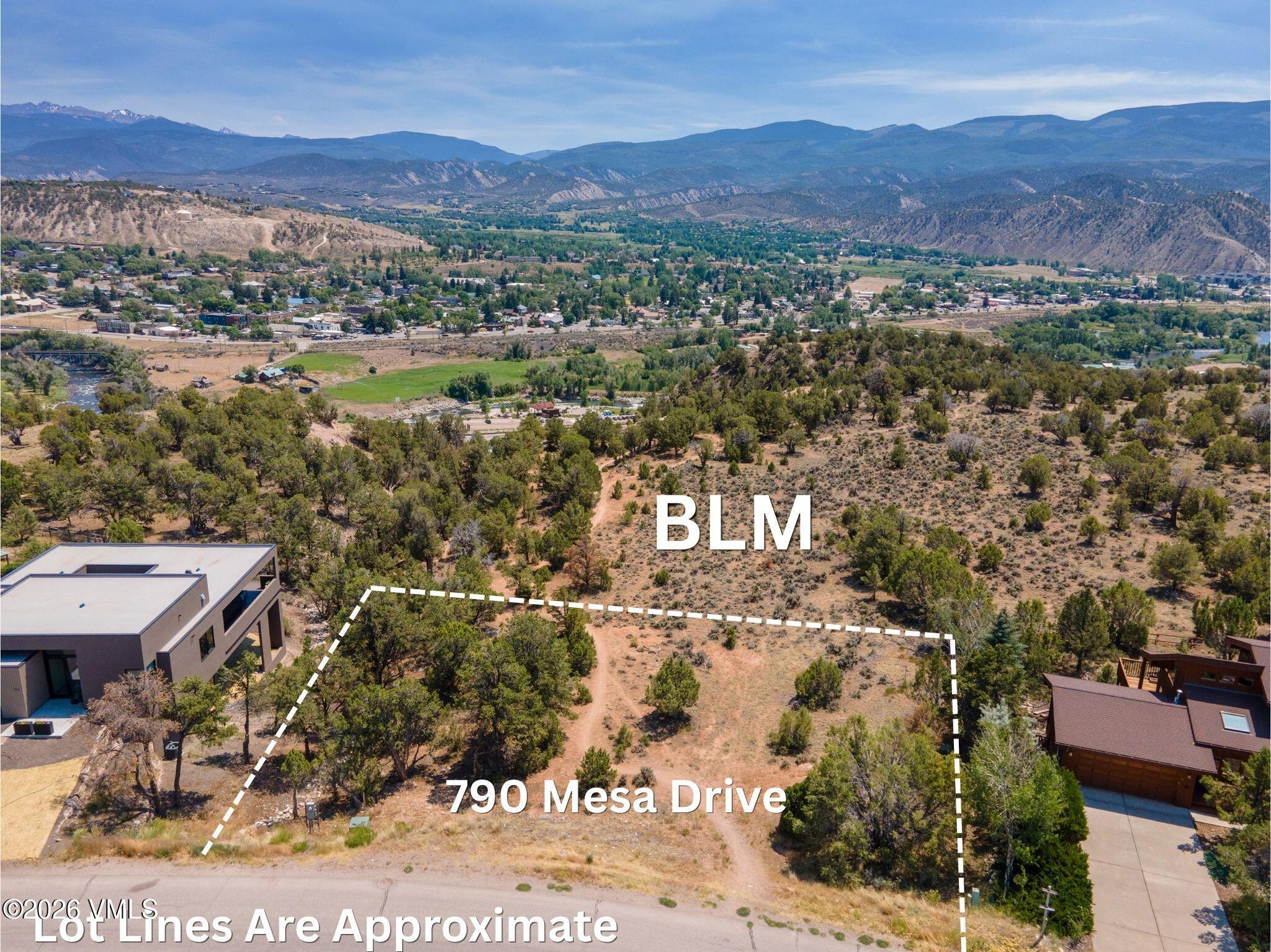 790 Mesa Drive Property Photo 1