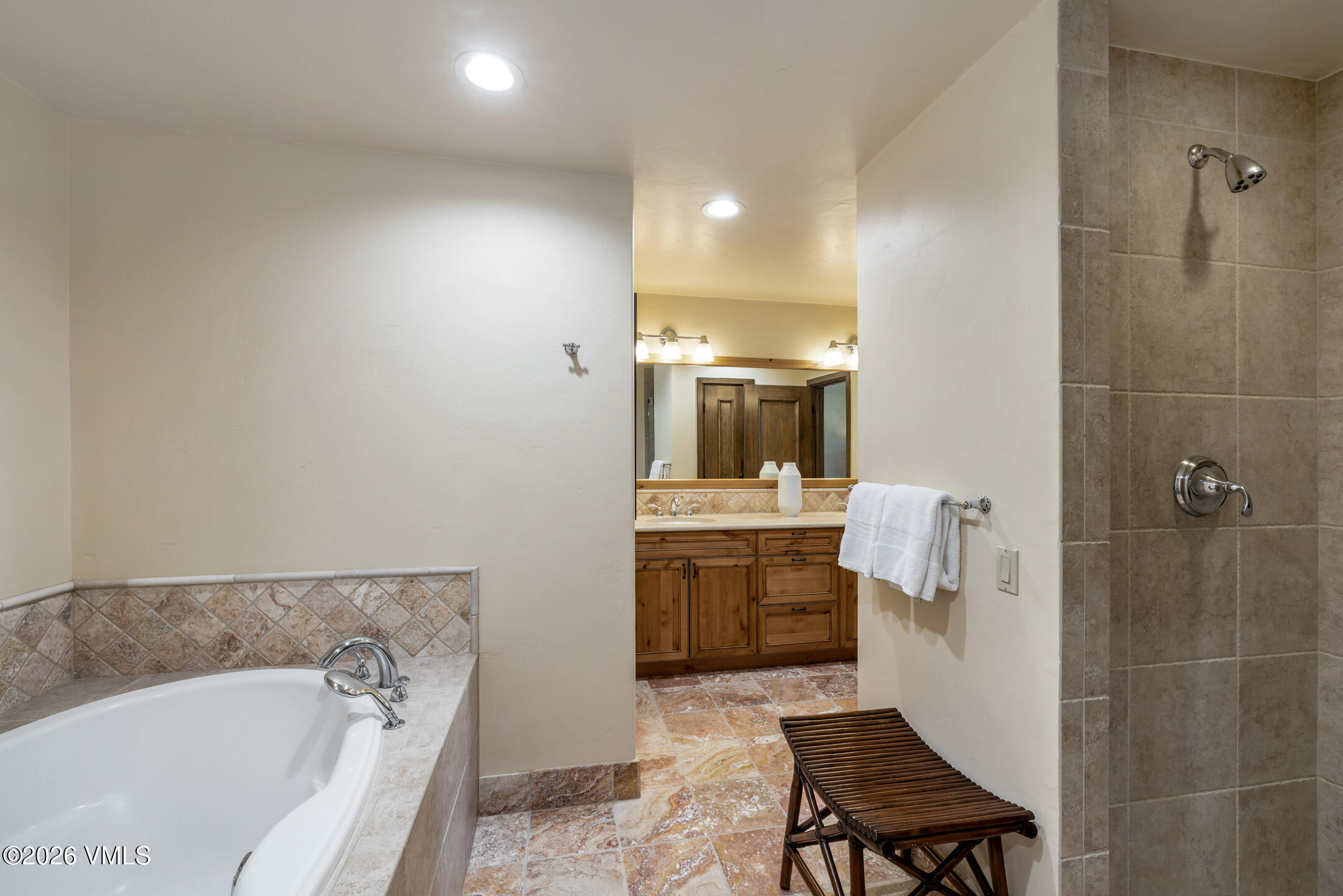 96 Highlands Lane # 213 Property Photo 12