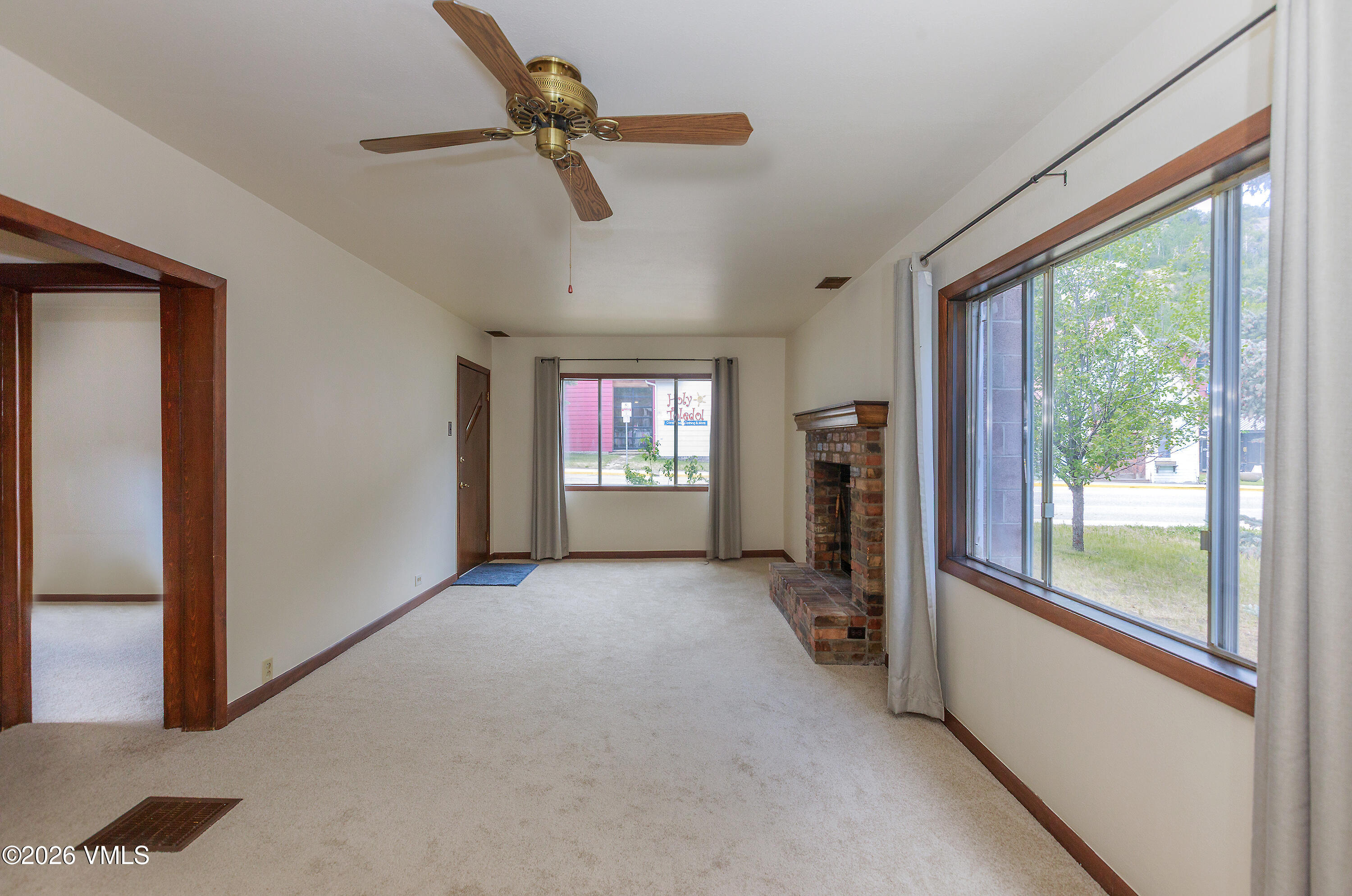 192 Main Street Property Photo 3