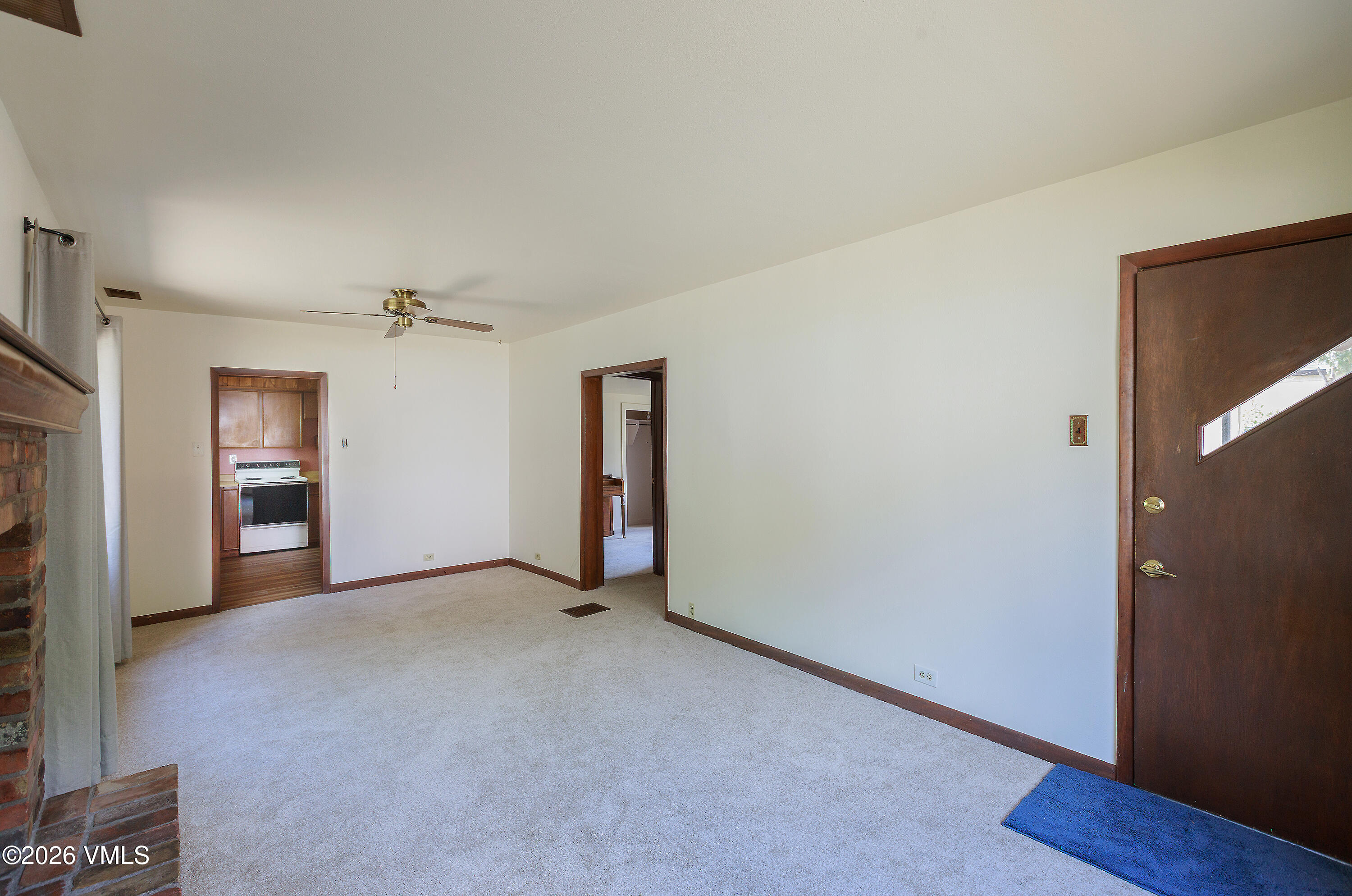 192 Main Street Property Photo 4