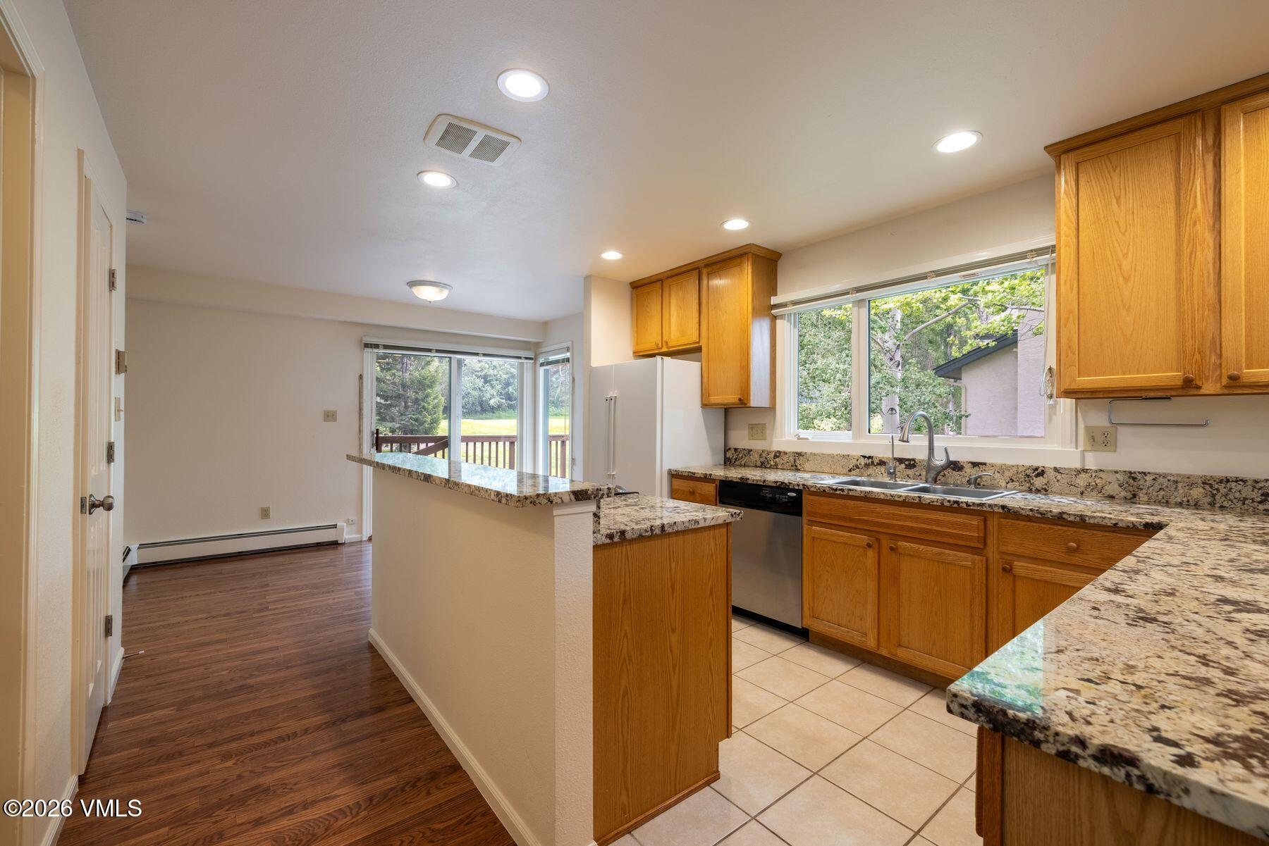 588 Stone Creek Drive W Property Photo 10
