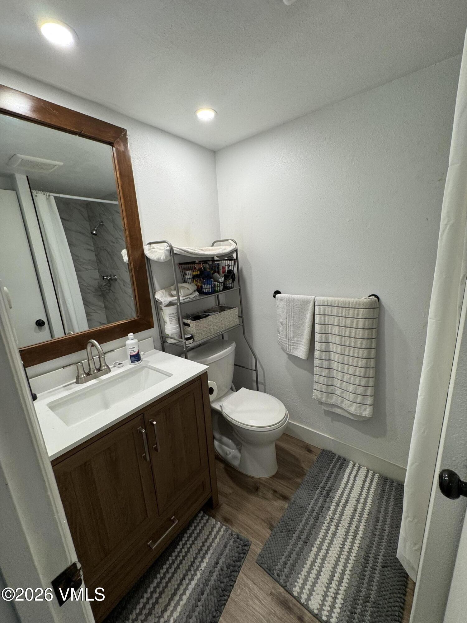1061 W Beaver Creek Boulevard # I102 Property Photo 7