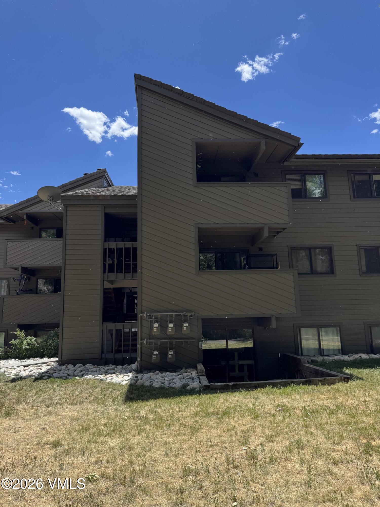 1061 W Beaver Creek Boulevard # I102 Property Photo 14