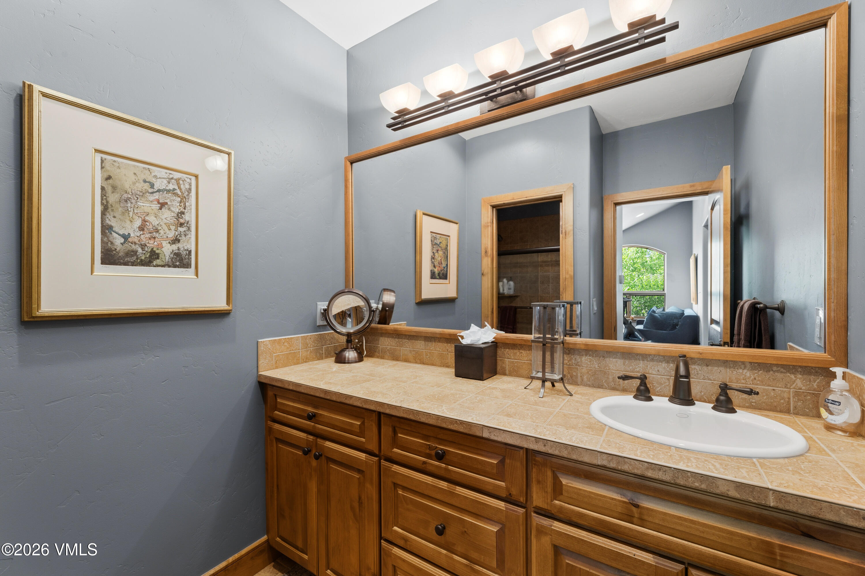 22 Hollis Lane Property Photo 33