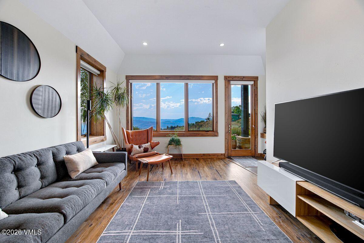 5151 Longsun Lane Property Photo 18