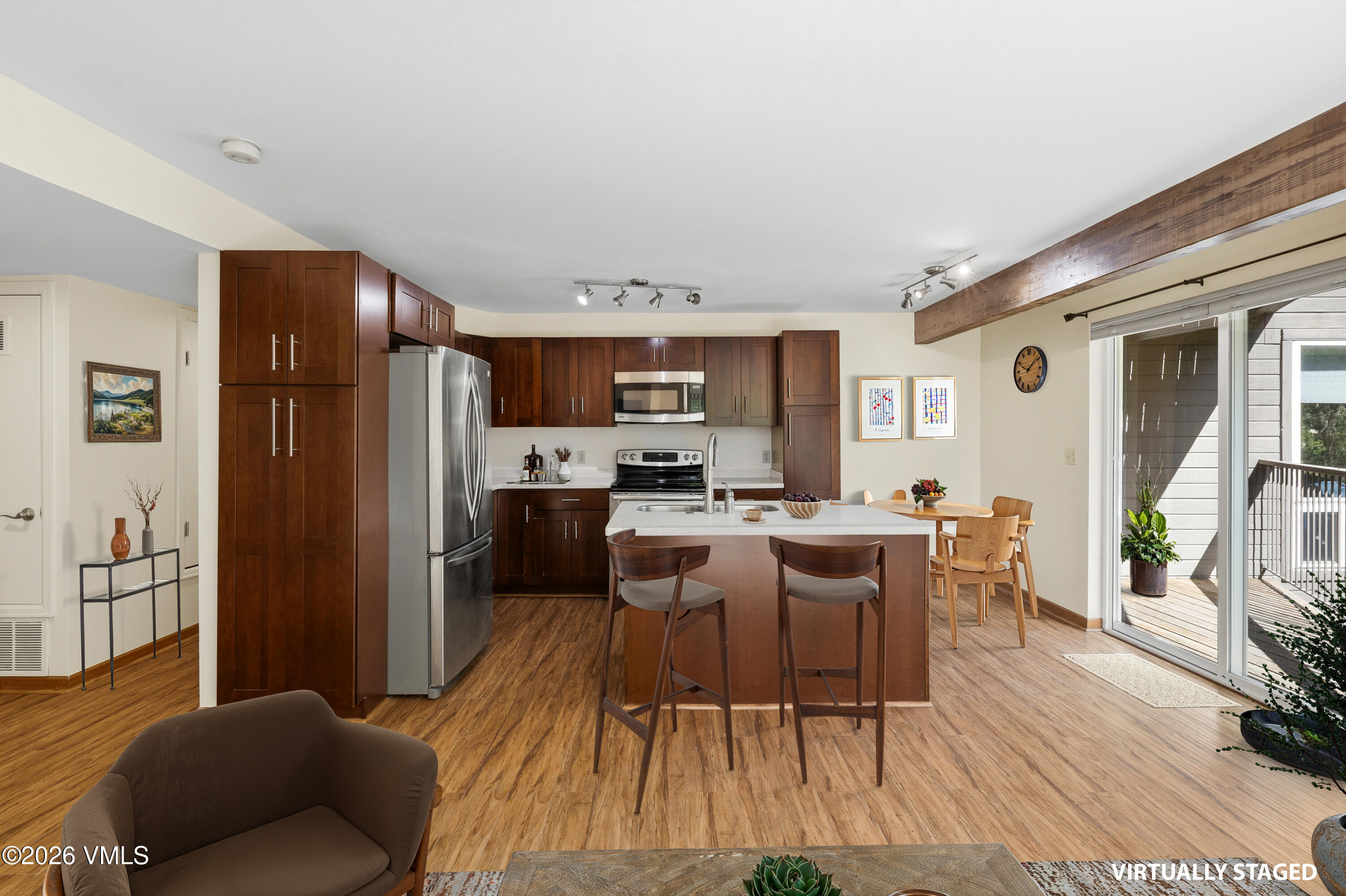 971 W Beaver Creek Boulevard Apt B4 Property Photo 27