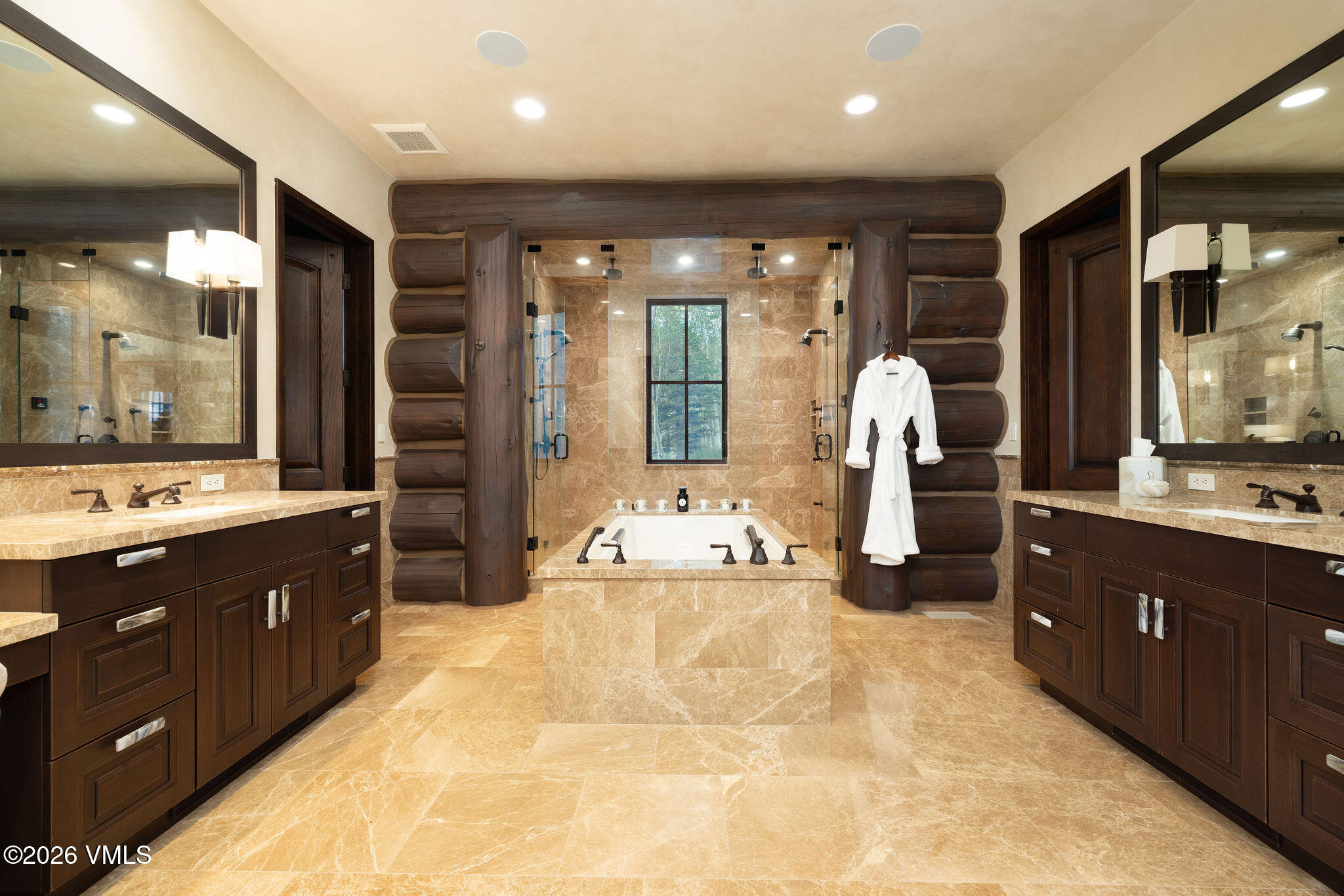 1211 Daybreak Ridge Road Property Photo 16