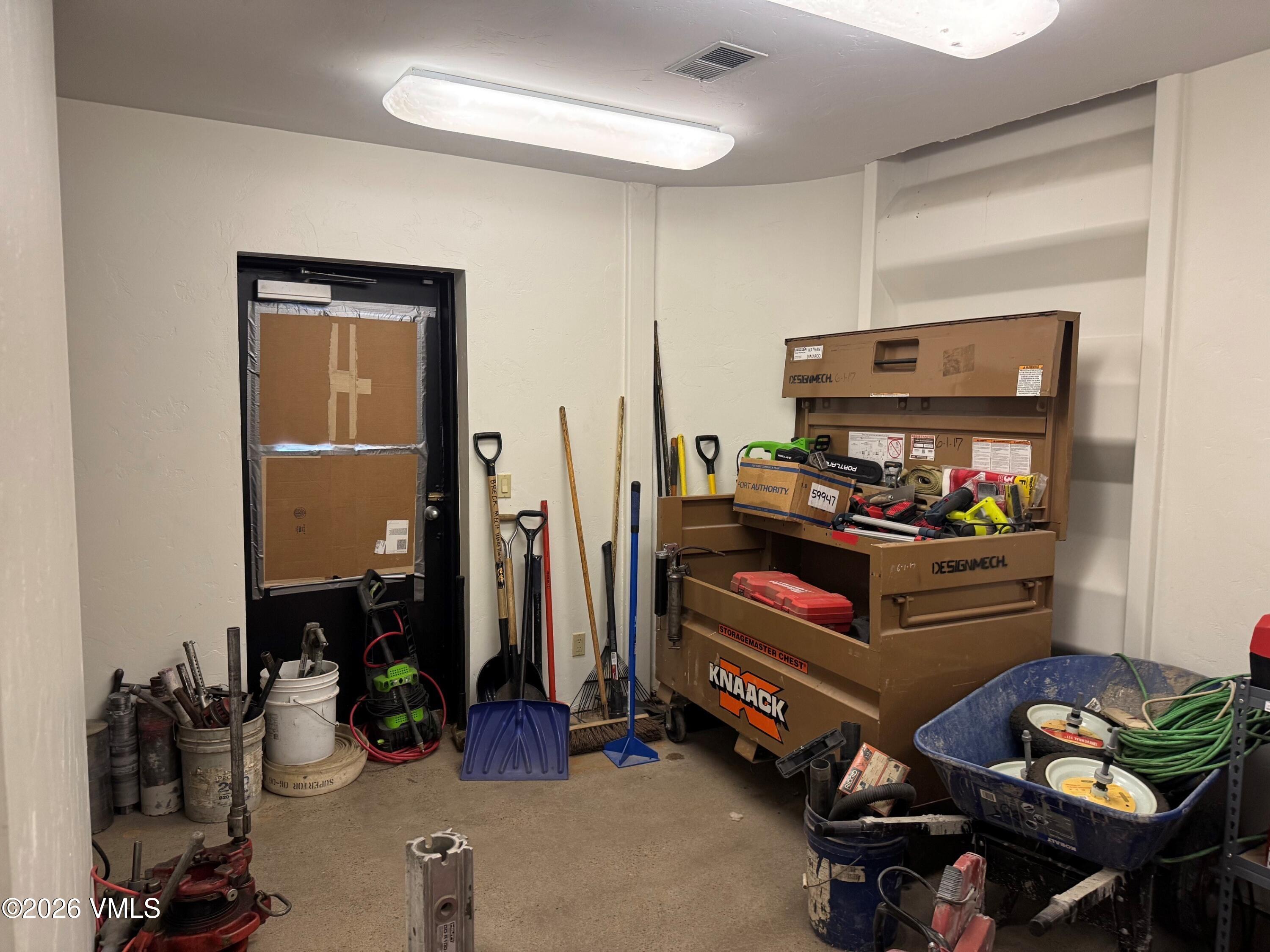 760 Lindbergh Drive Property Photo 16