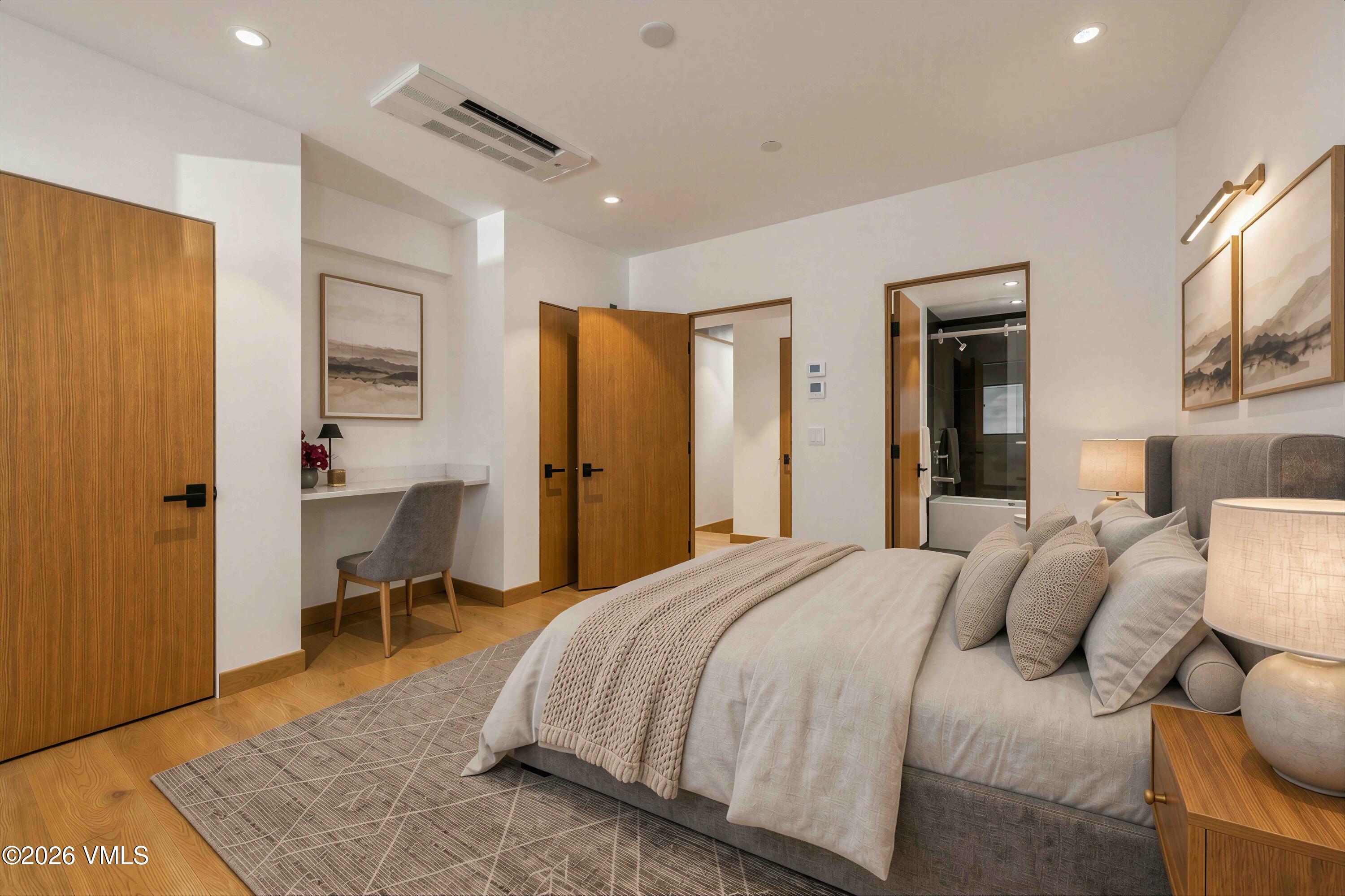 137 Benchmark Road 214-w Property Photo 15