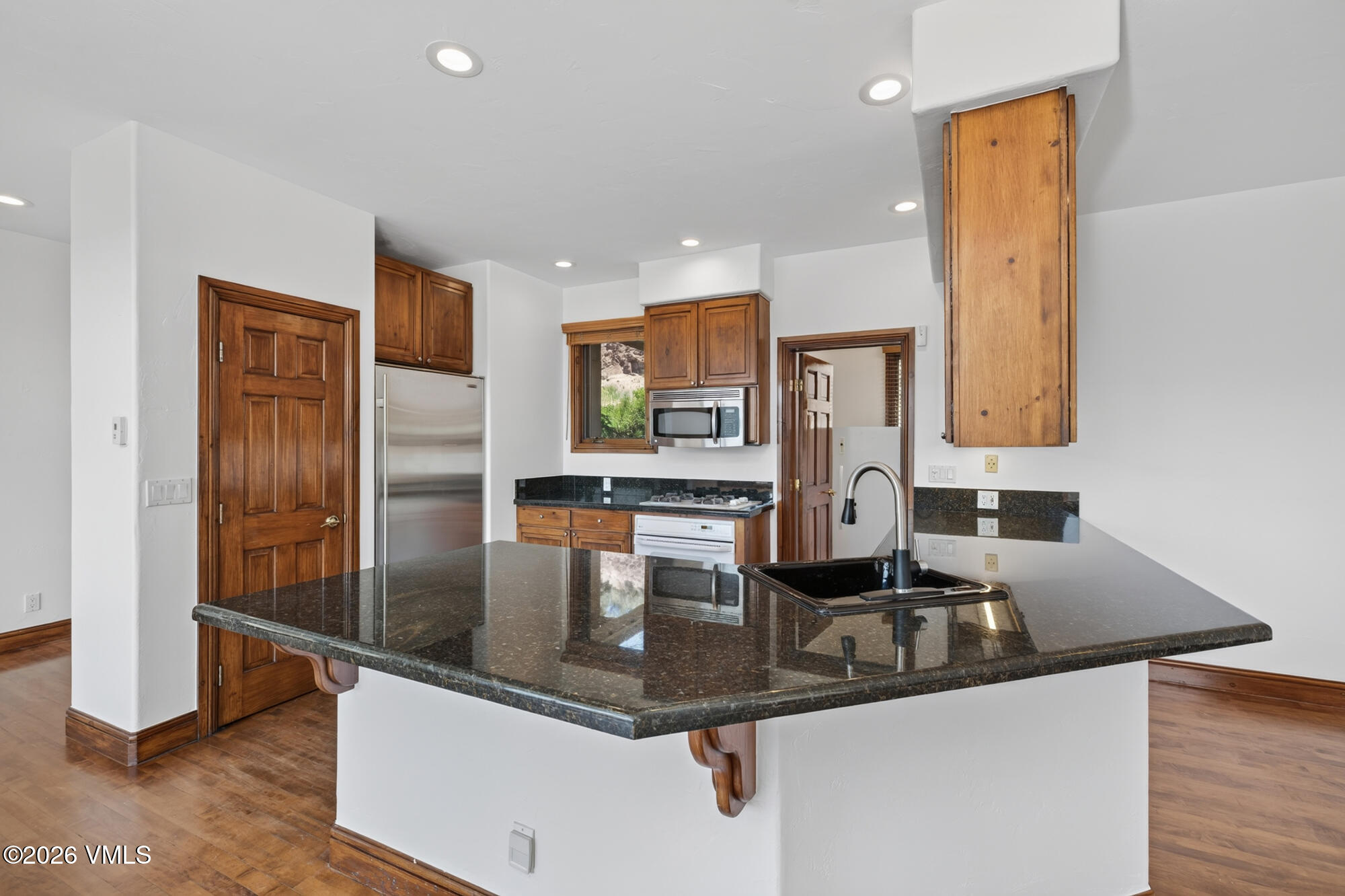 3121 Wildridge Road #b Property Photo 12
