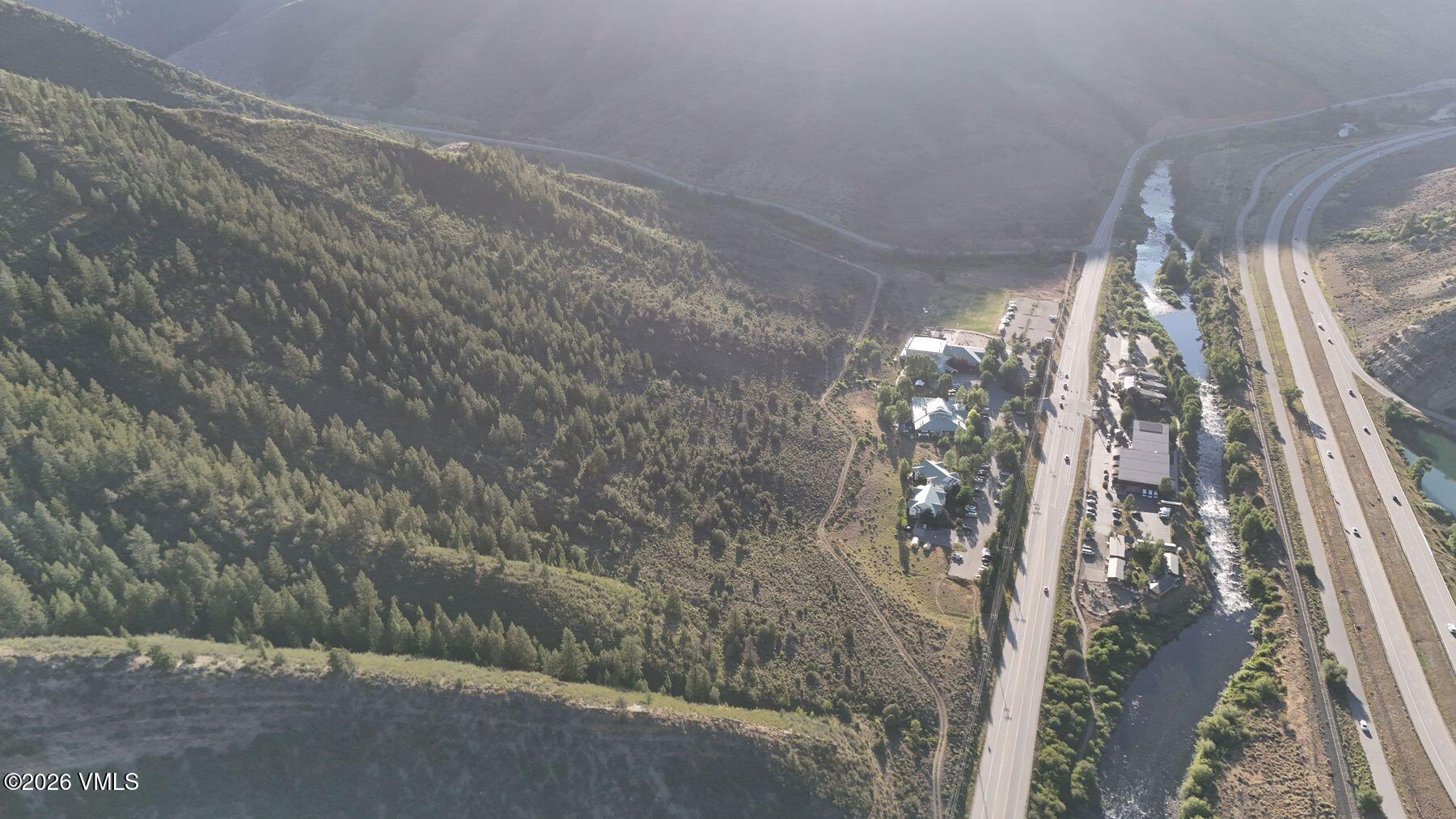 31616 Us-6 Property Photo 11