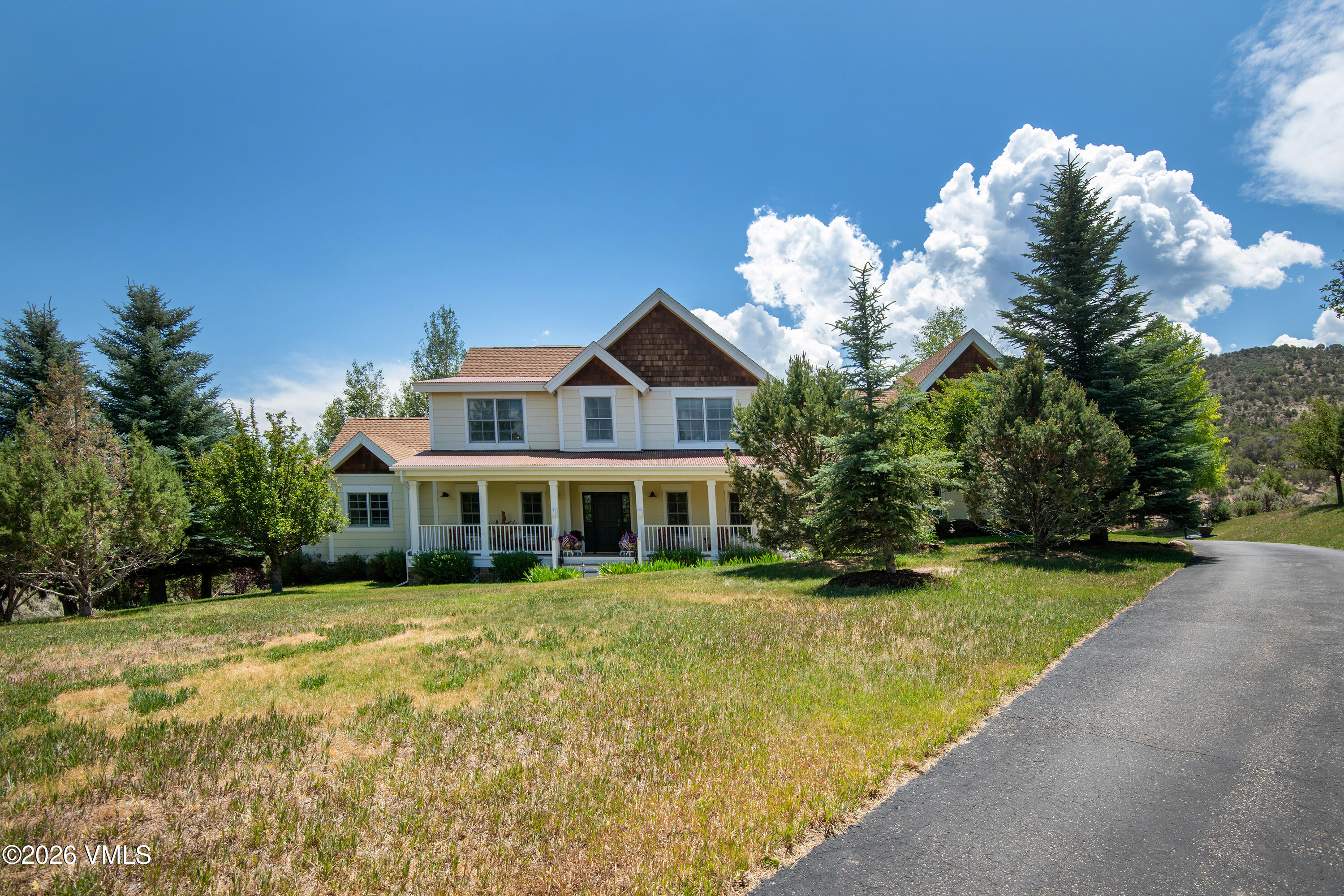 390 Harrier Circle Property Photo 4