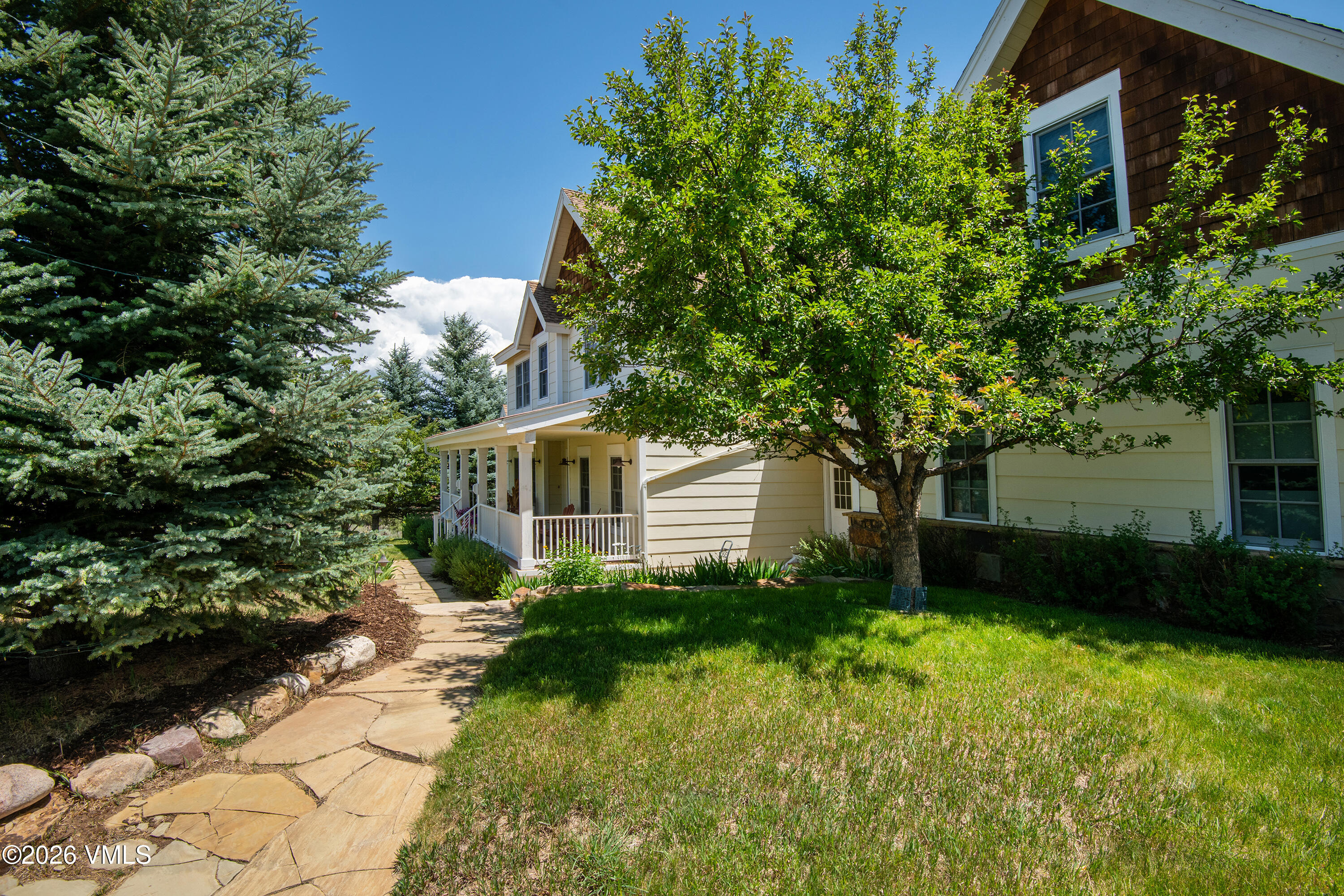 390 Harrier Circle Property Photo 36