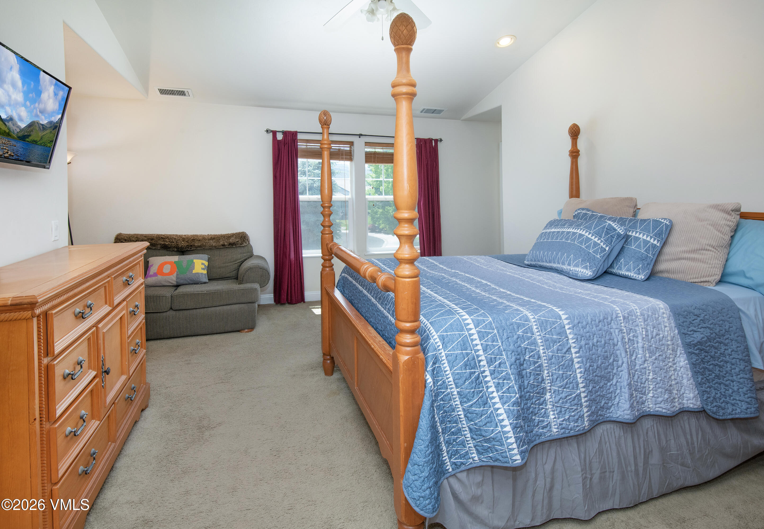 190 Springfield Street Property Photo 11