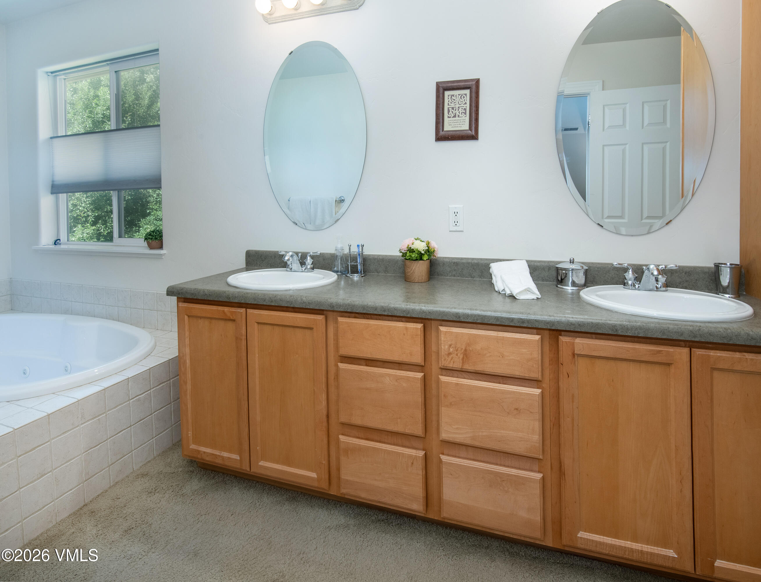 190 Springfield Street Property Photo 12