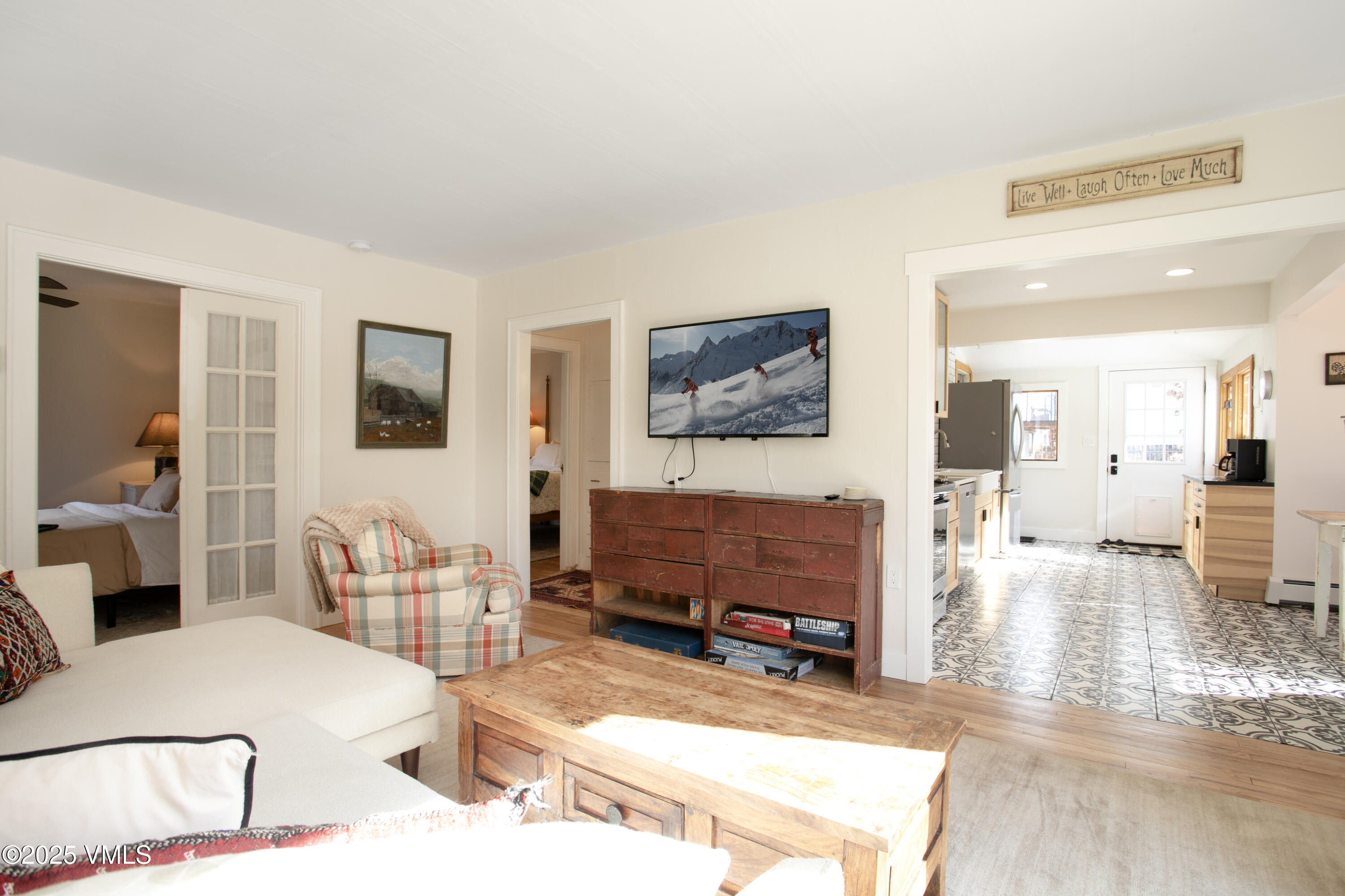 304 Wall Street Property Photo 3