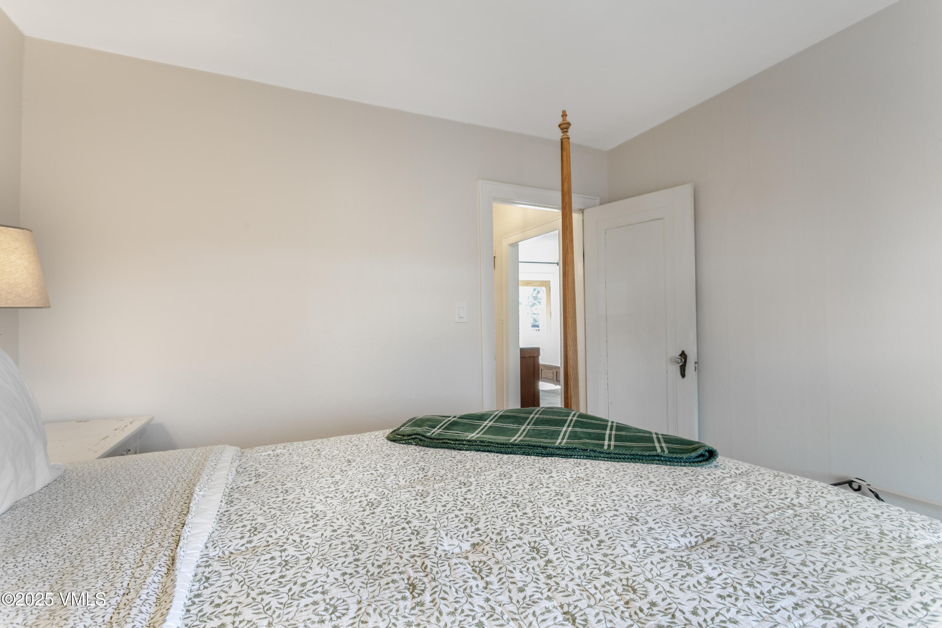 304 Wall Street Property Photo 14