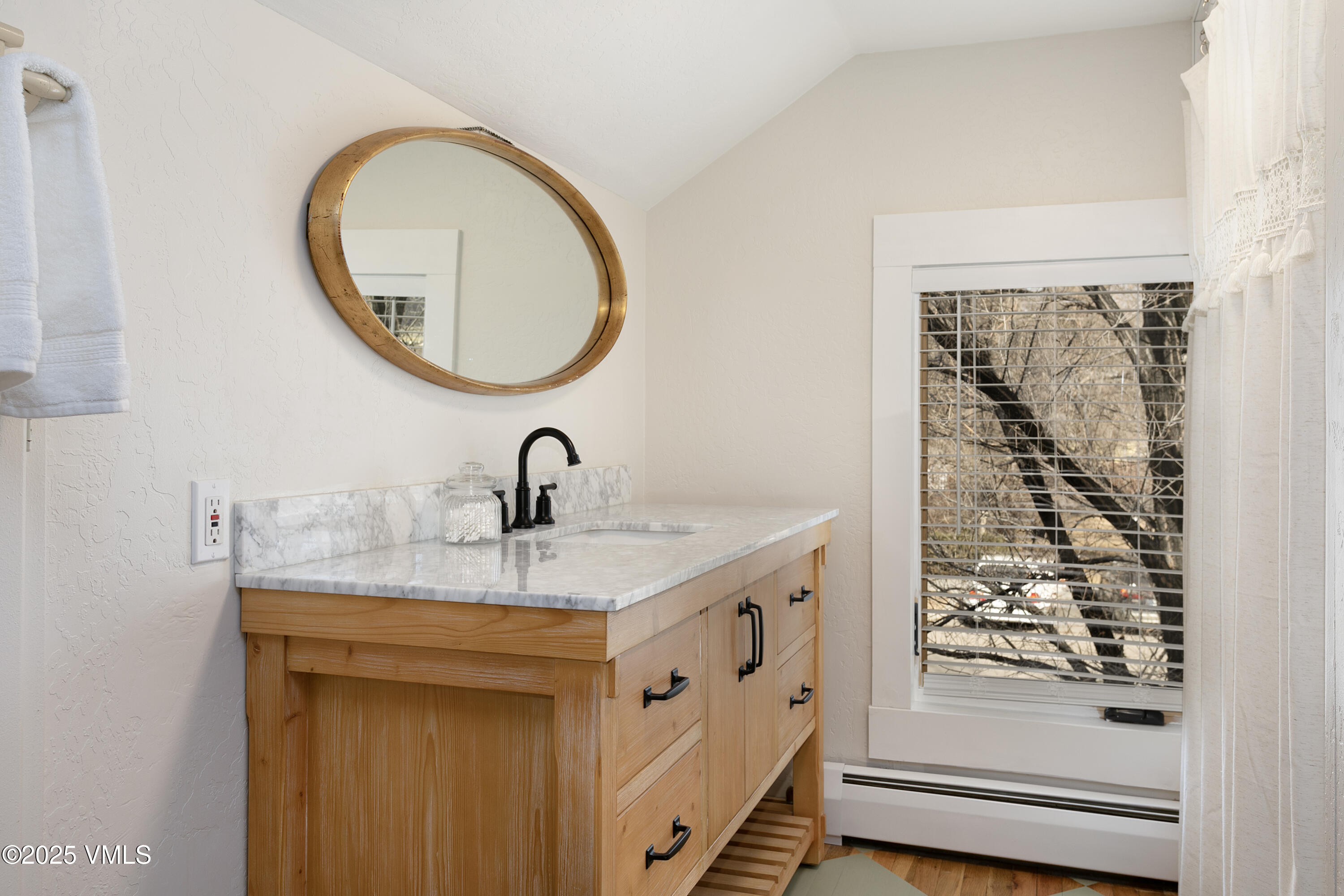 304 Wall Street Property Photo 19