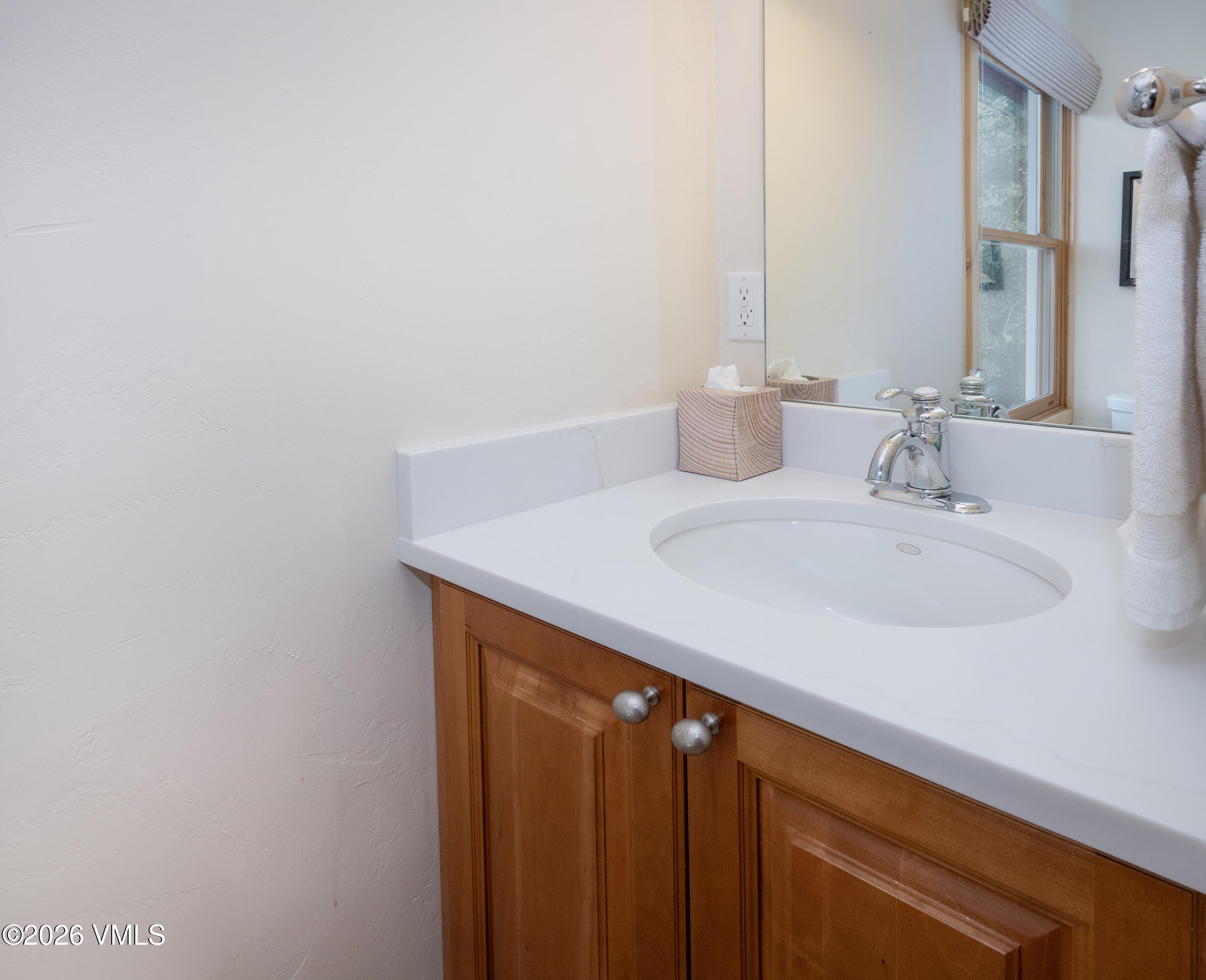 906 Mayne Street Property Photo 14