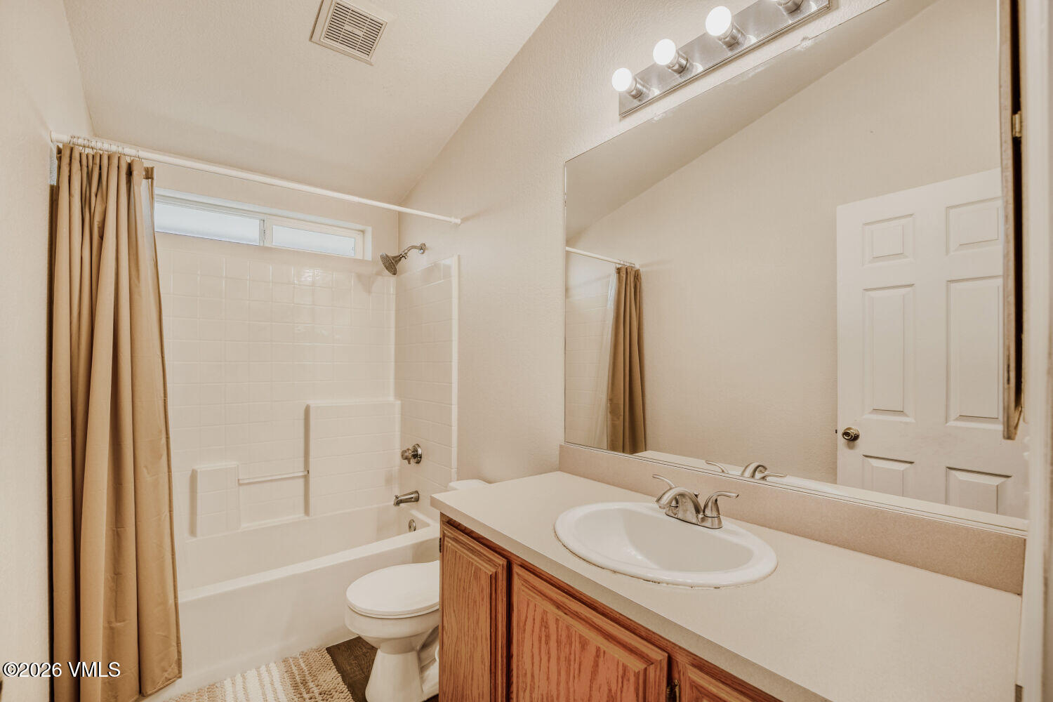 110 Pine Place Property Photo 21