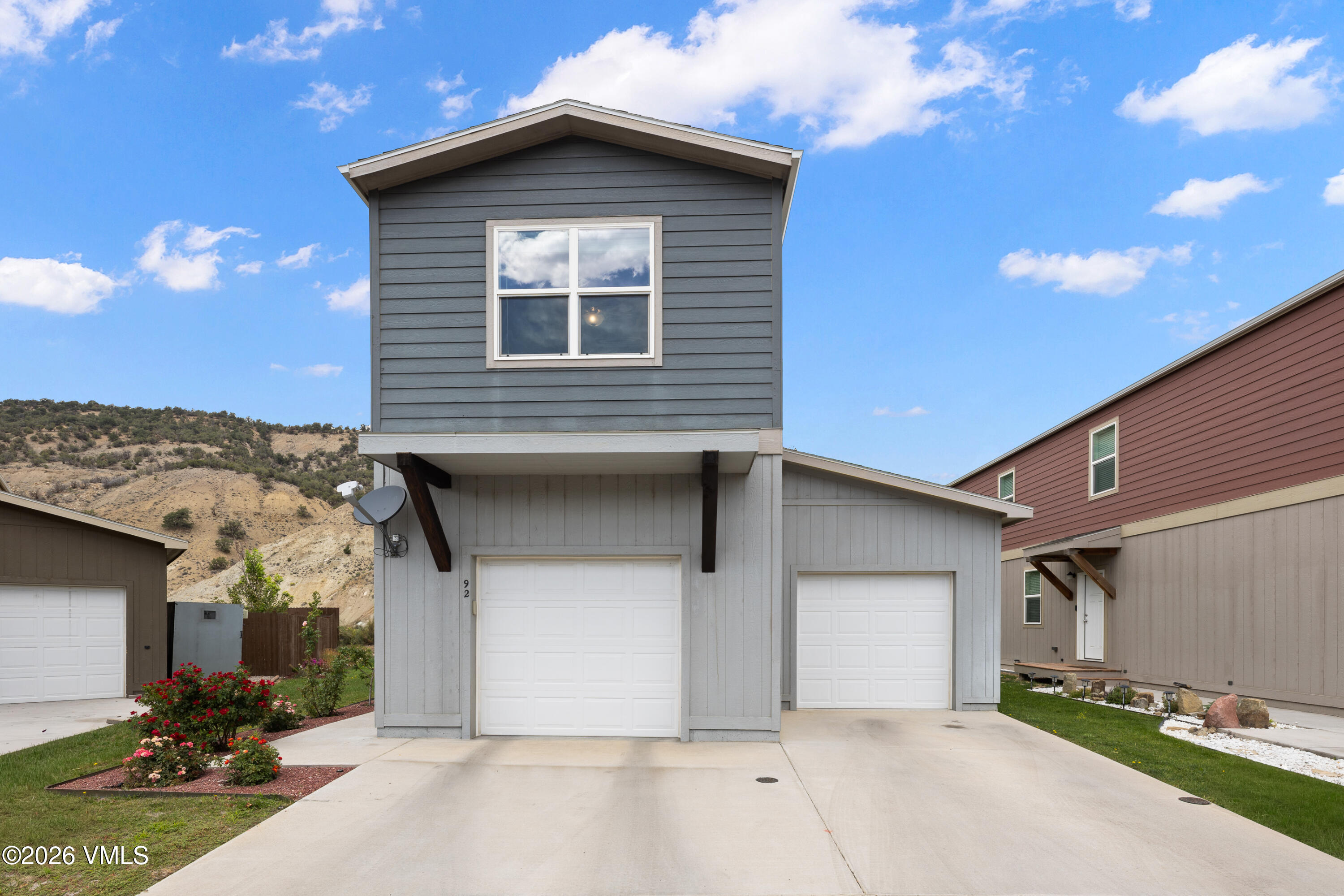 92 Cut Throat Loop Property Photo 1