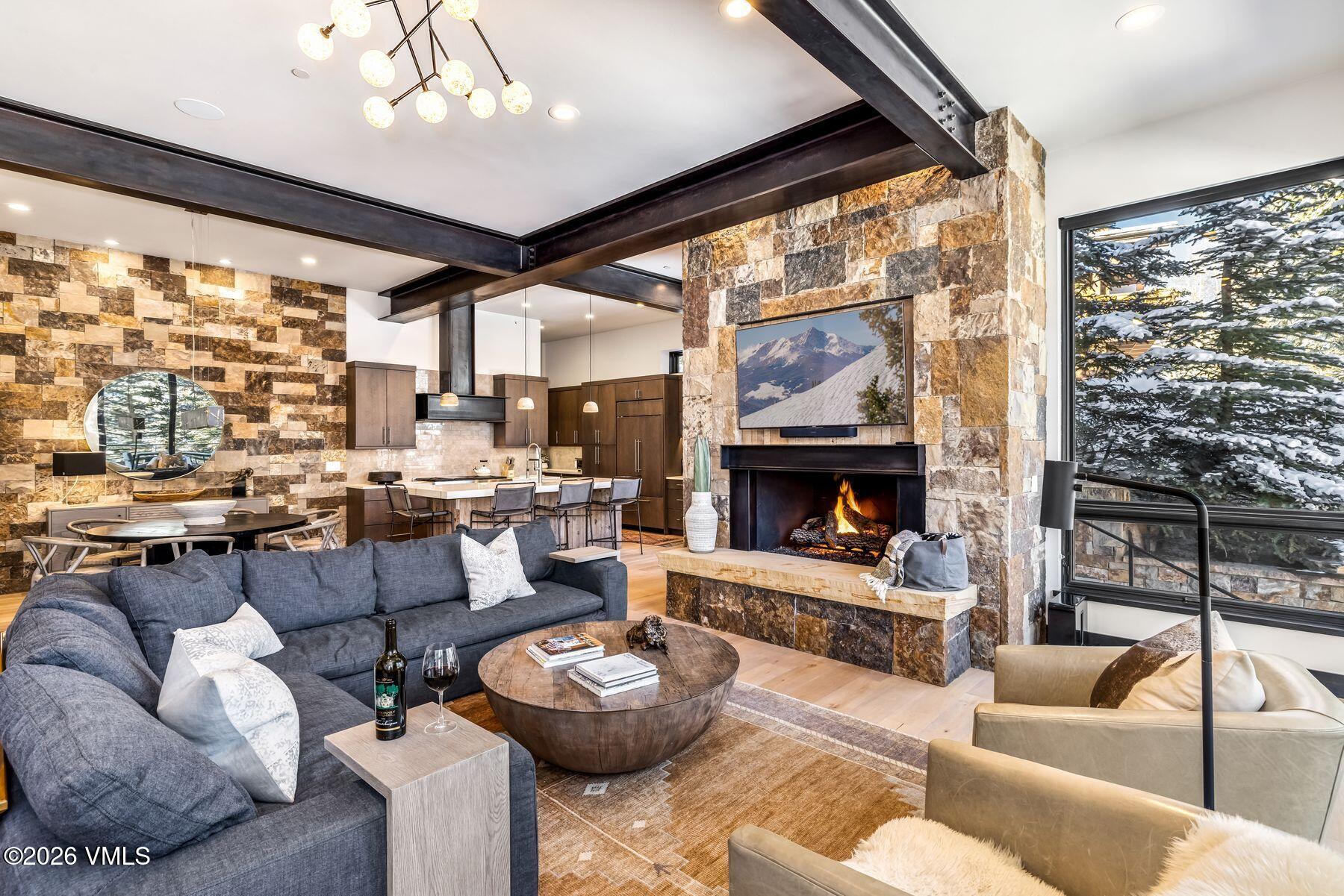 2655 Davos Trail B Property Photo 8