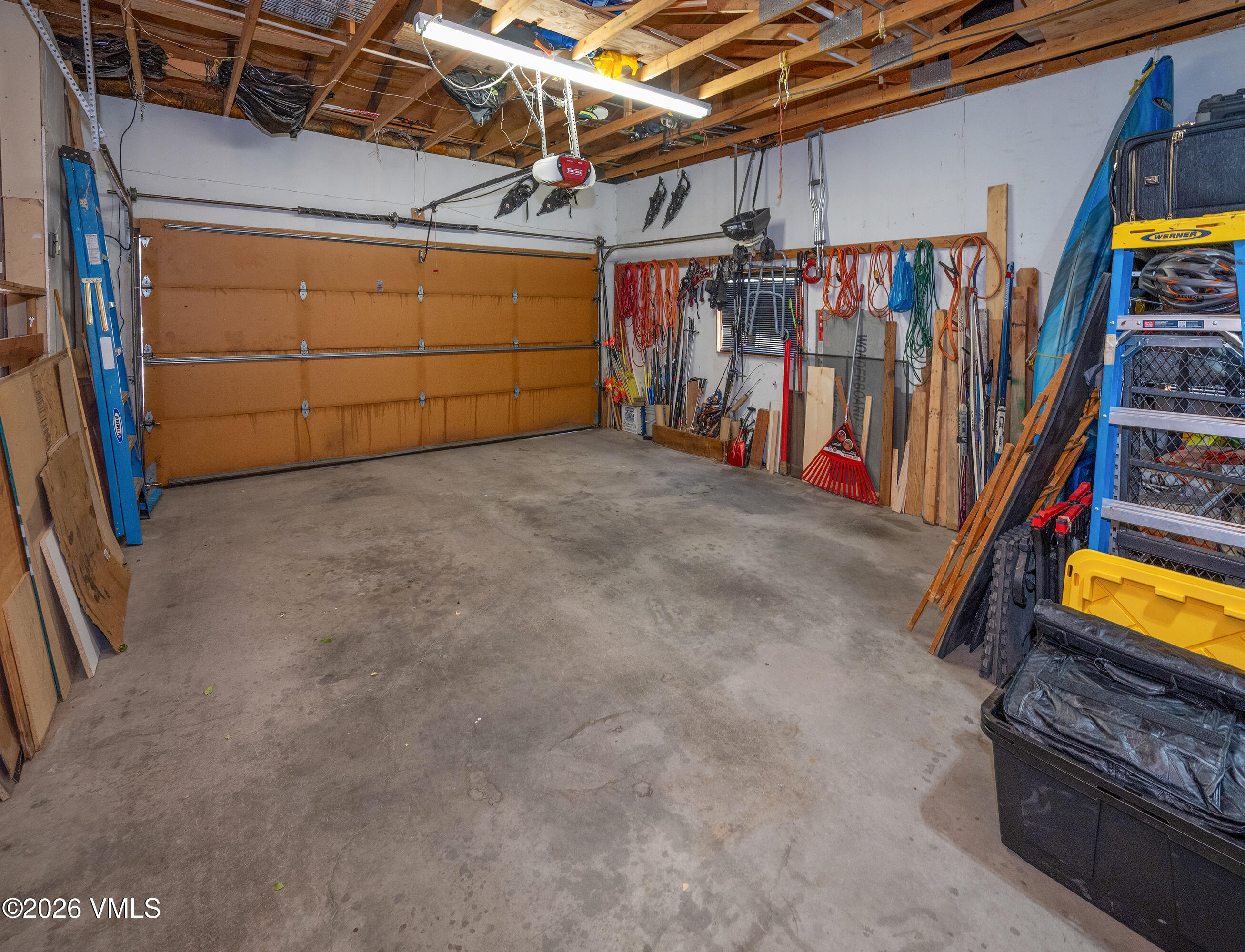 102 W Seventh Street Property Photo 49