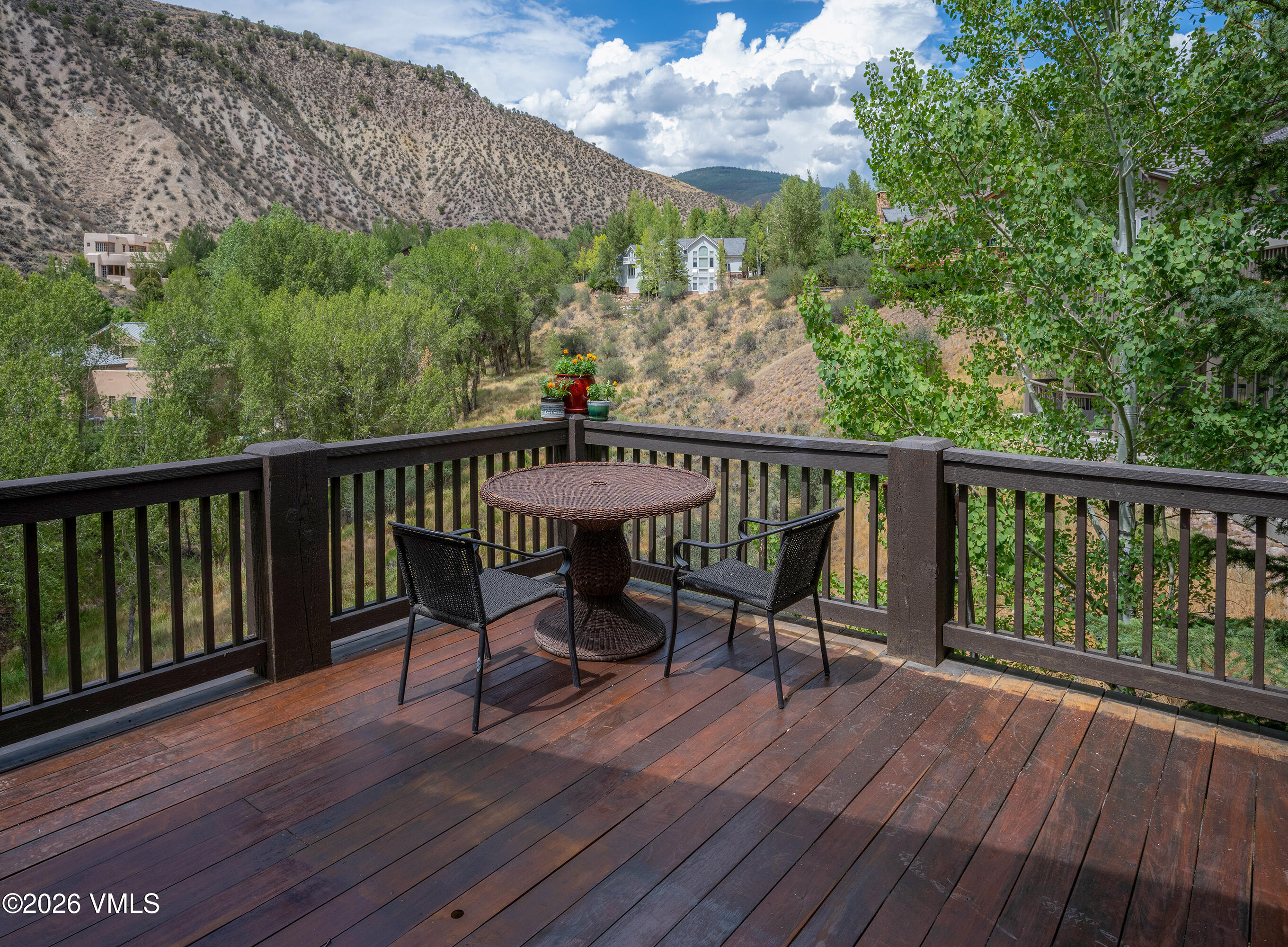 982 June Creek Road Property Photo 14