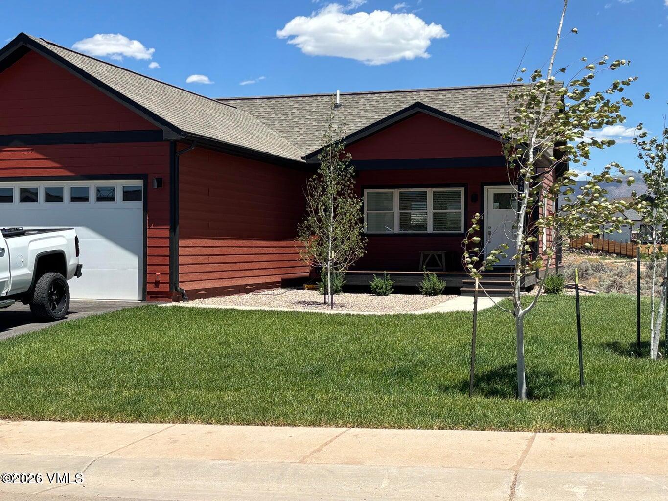 525 Blackhawk Road Property Photo 4