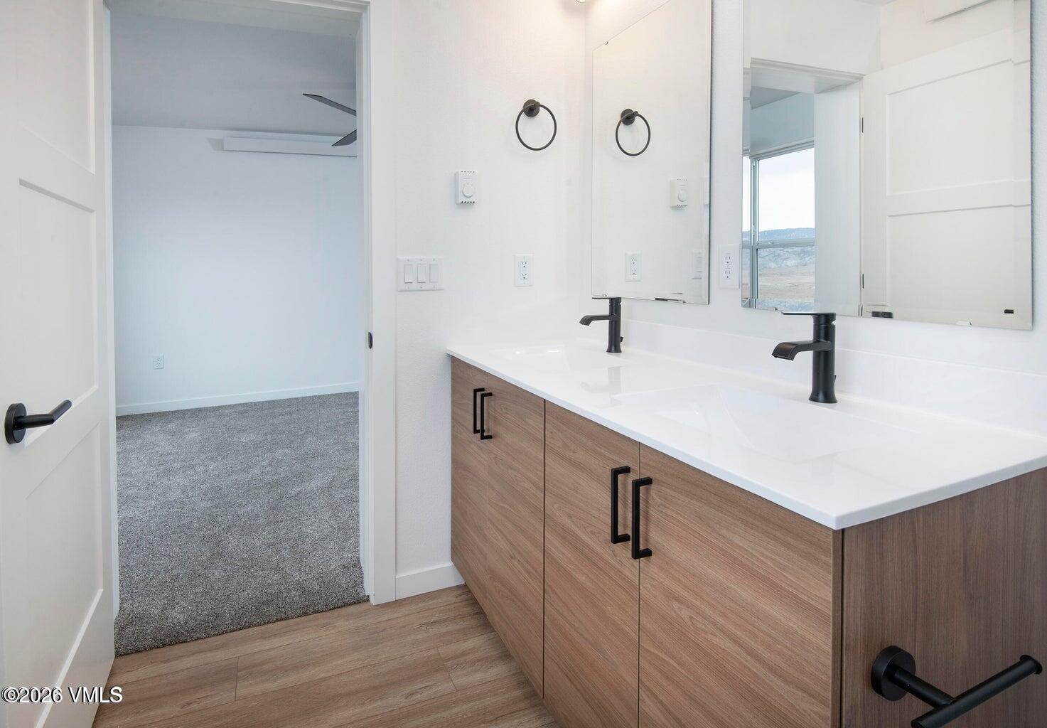 525 Blackhawk Road Property Photo 7