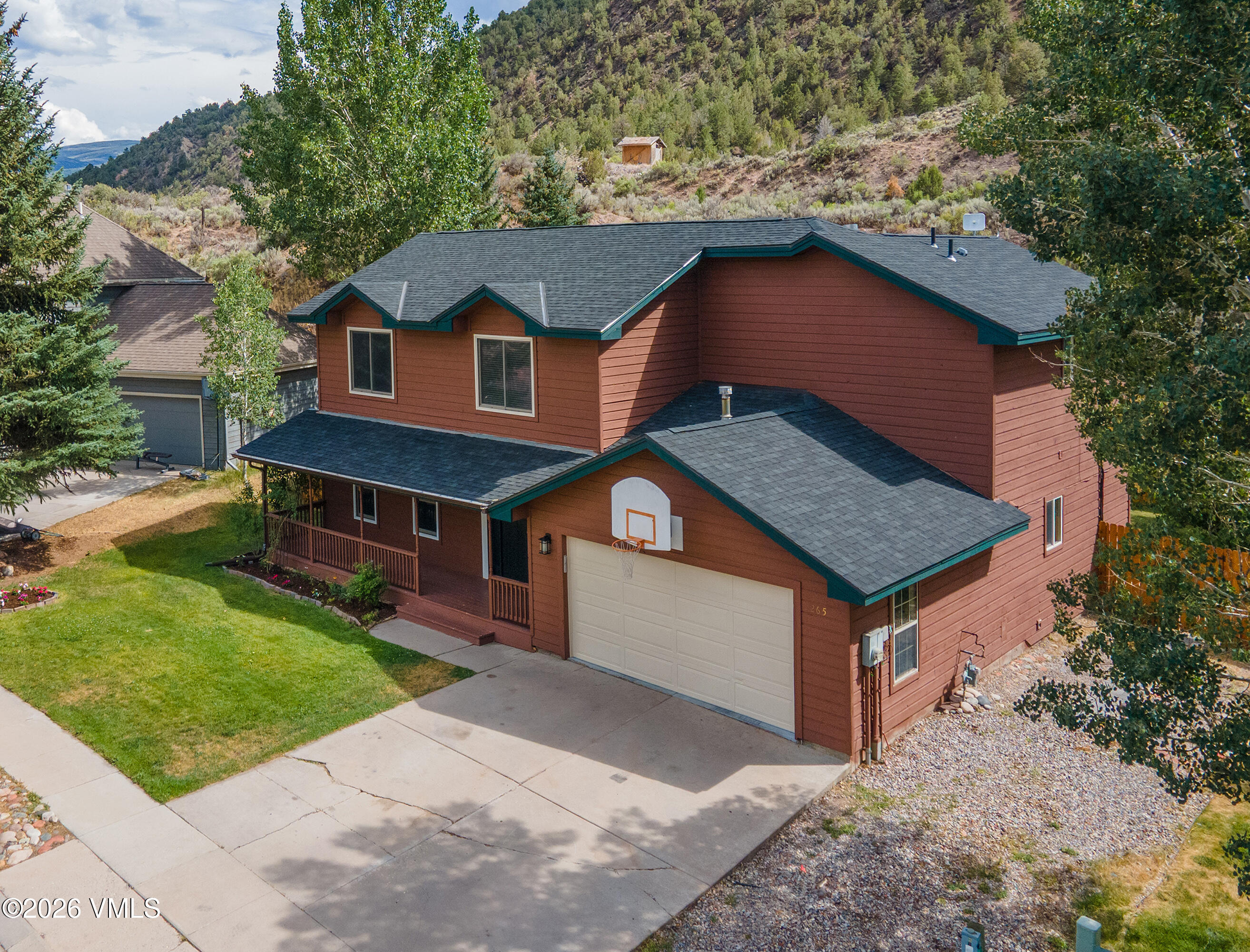 265 Price Place Property Photo 10