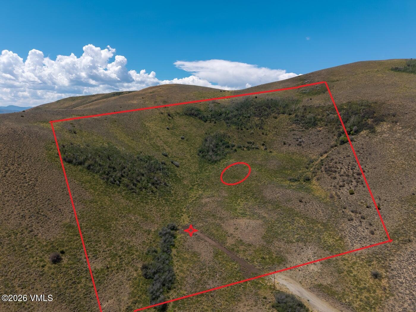 700 Silver Spur Trail Property Photo 3