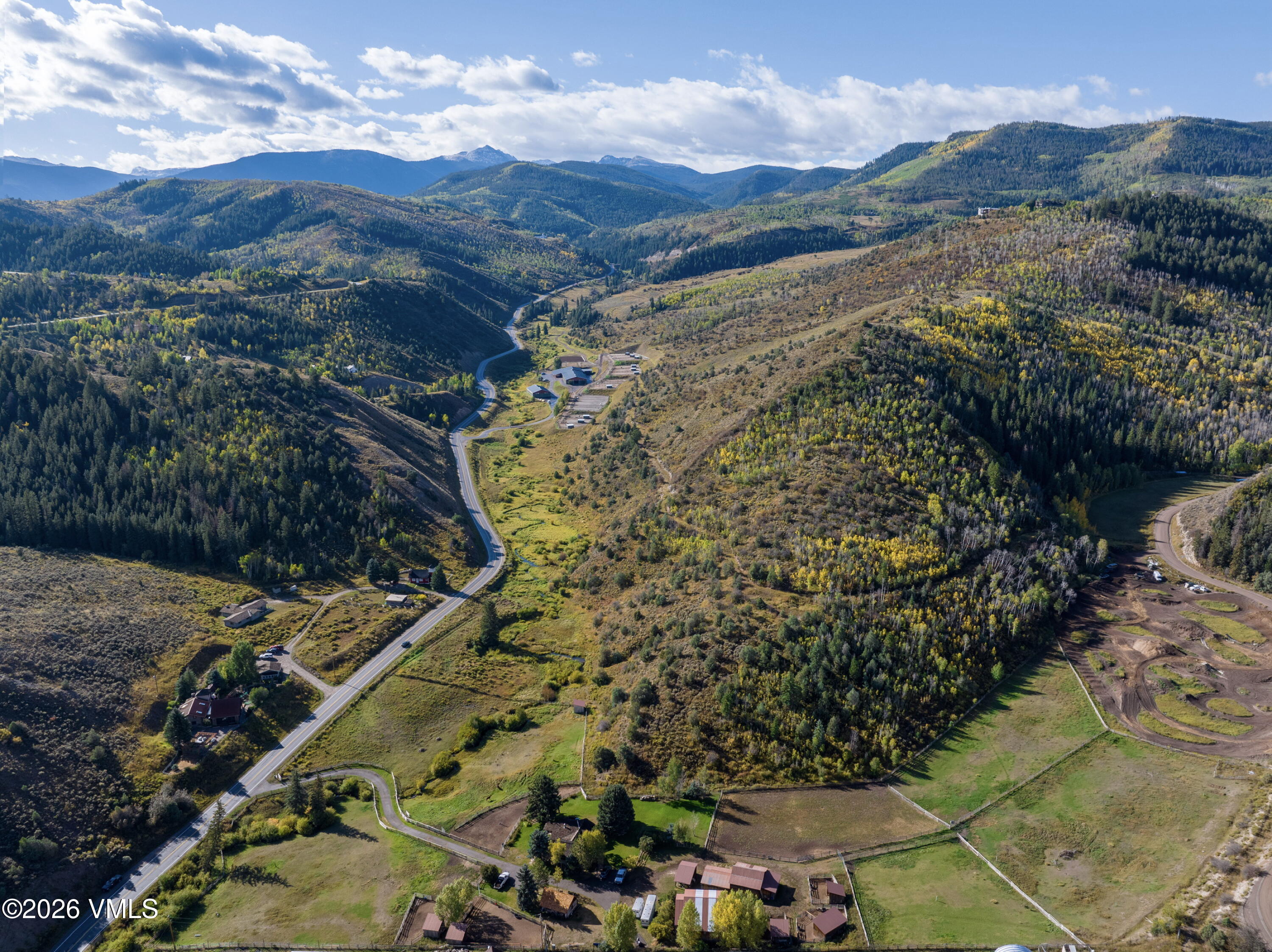 1513 Squaw Creek Road Property Photo 4