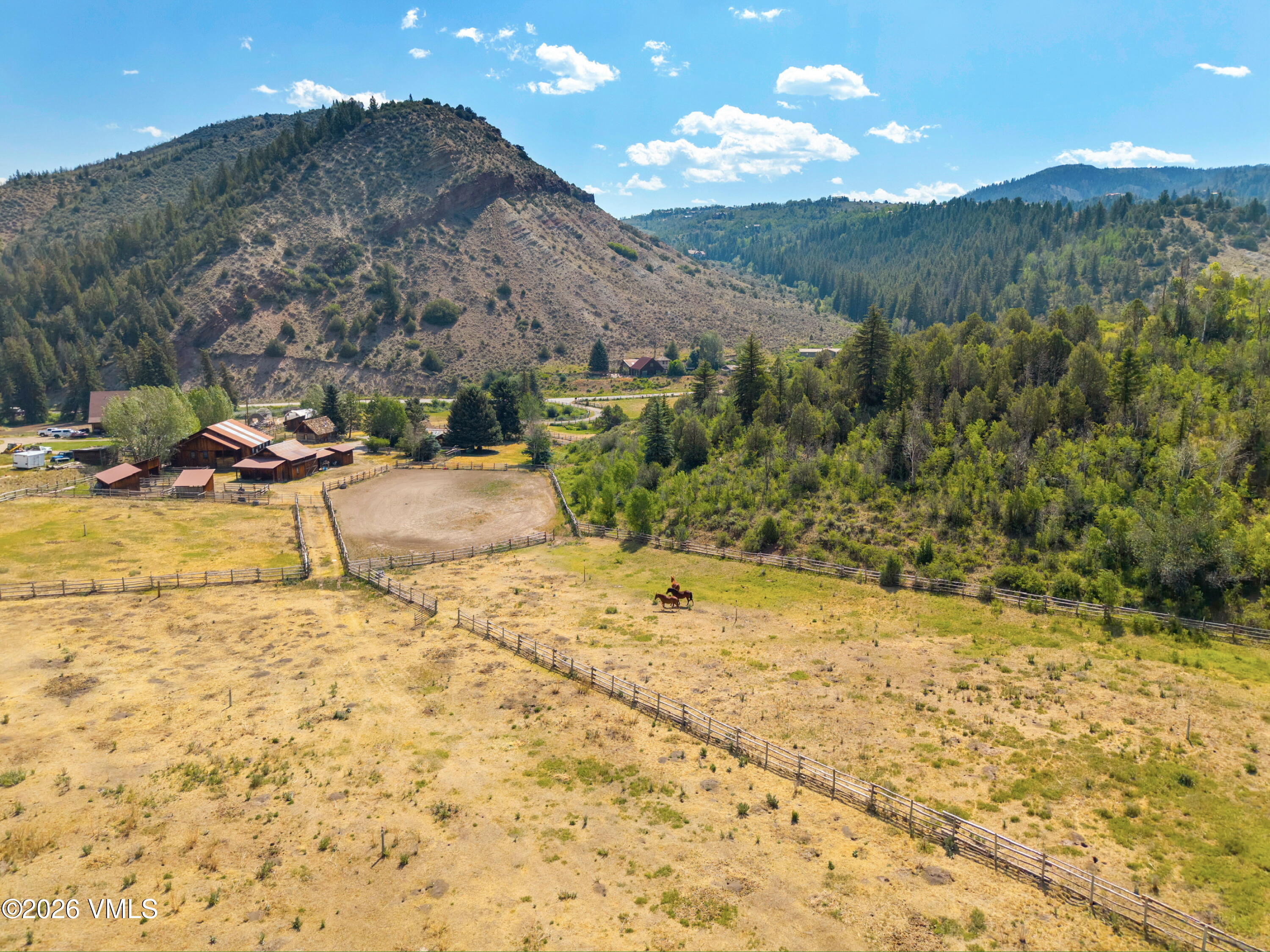 1513 Squaw Creek Road Property Photo 10