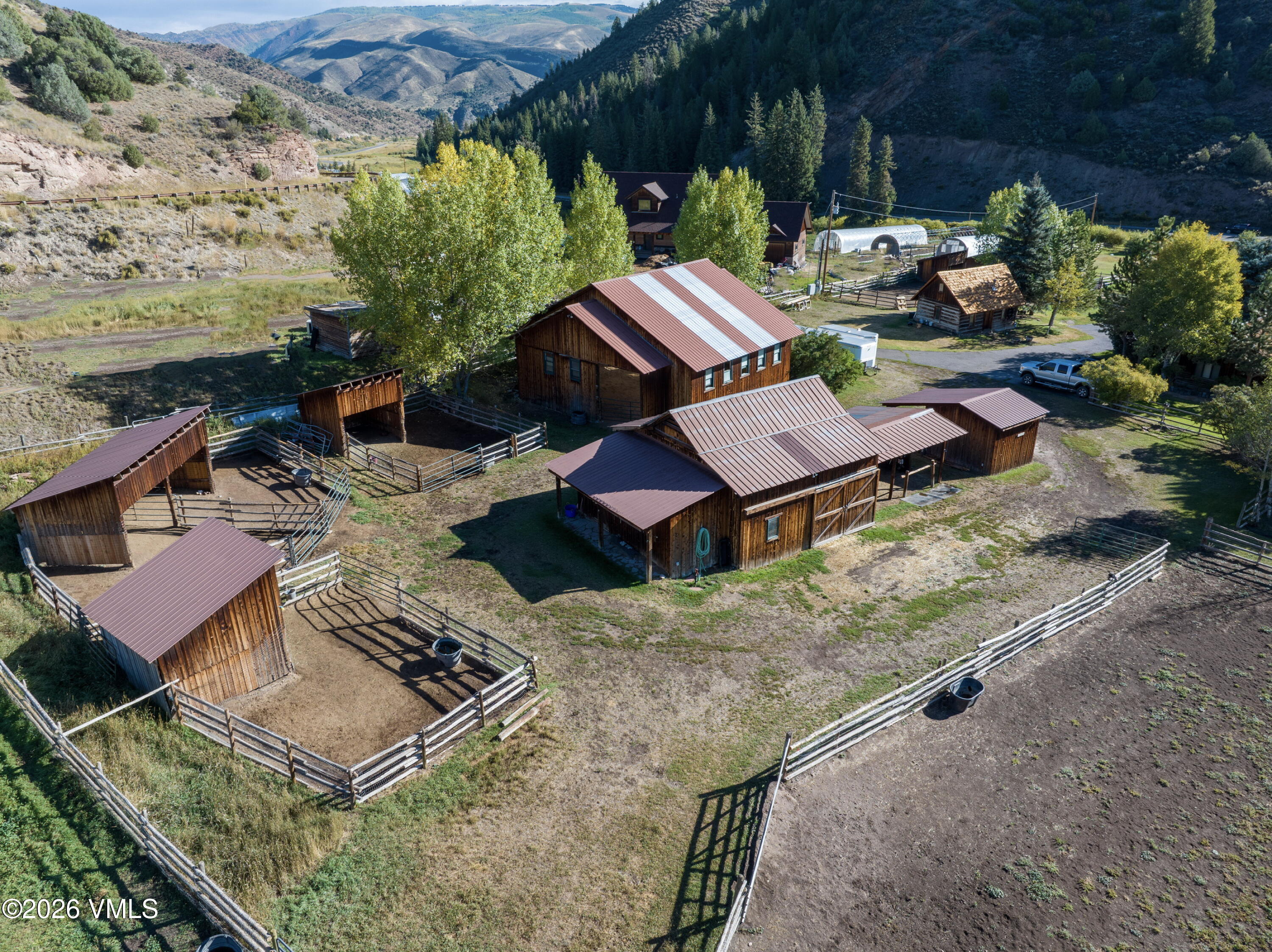 1513 Squaw Creek Road Property Photo 11