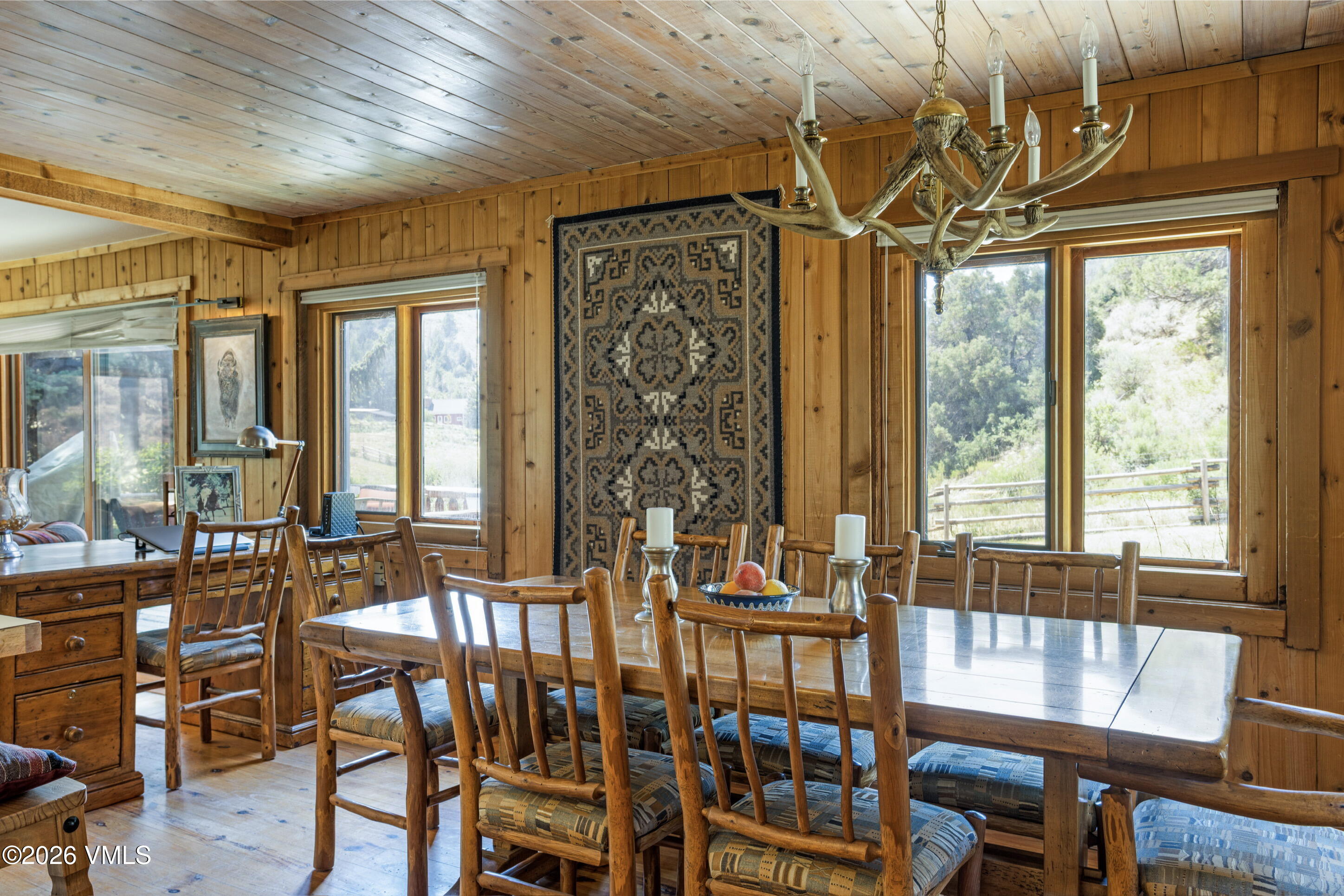 1513 Squaw Creek Road Property Photo 21