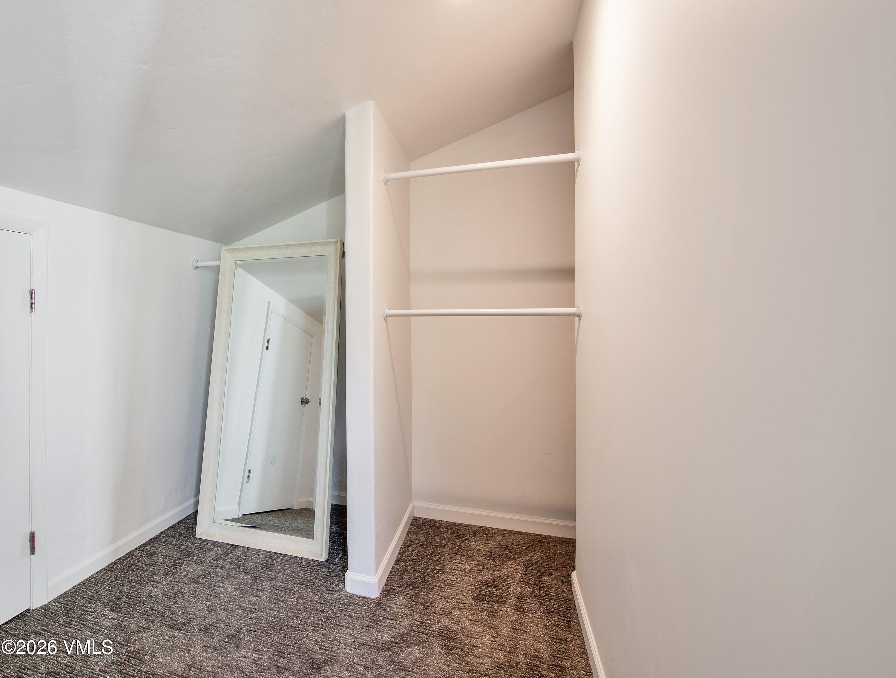 54 Columbine Circle B9 Property Photo 18